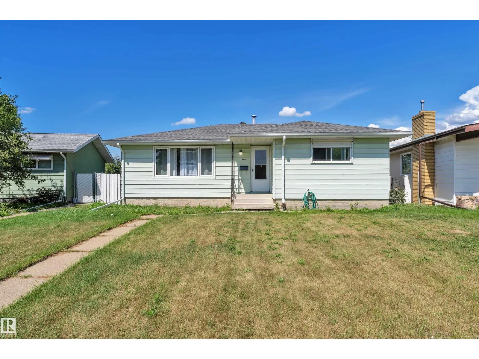 9320 150 AV NW NW