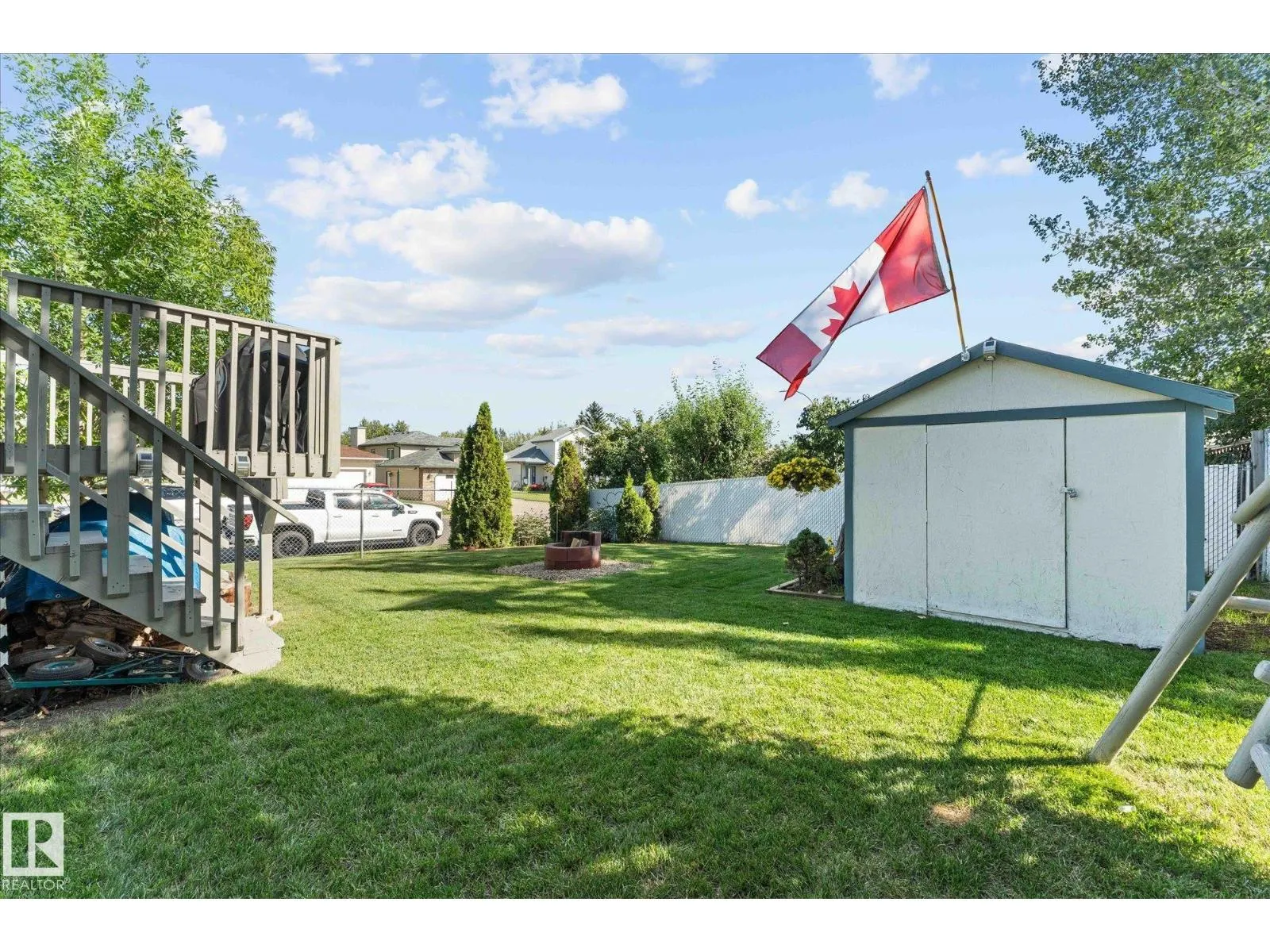 13 Deer Park RD