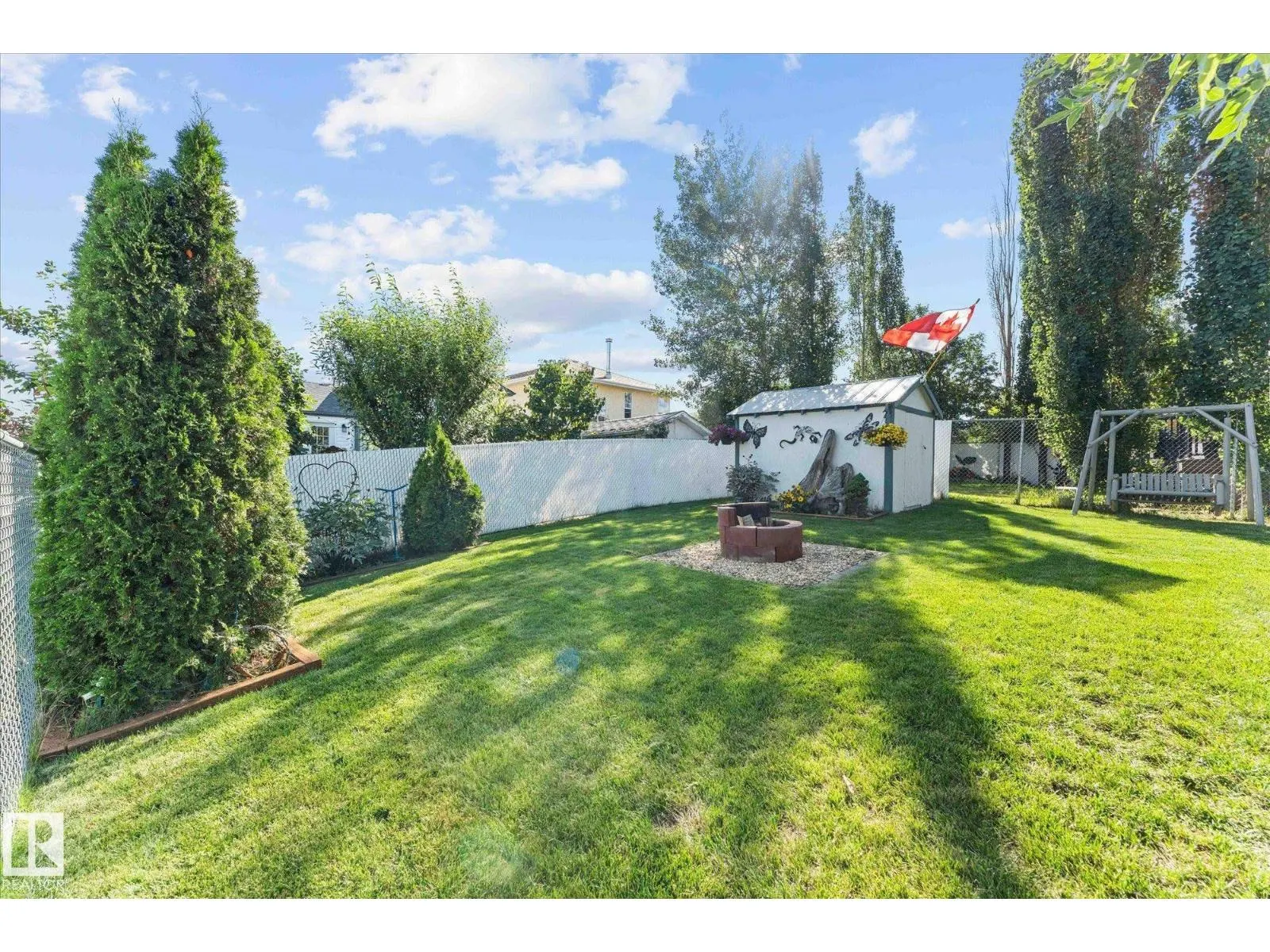 13 Deer Park RD
