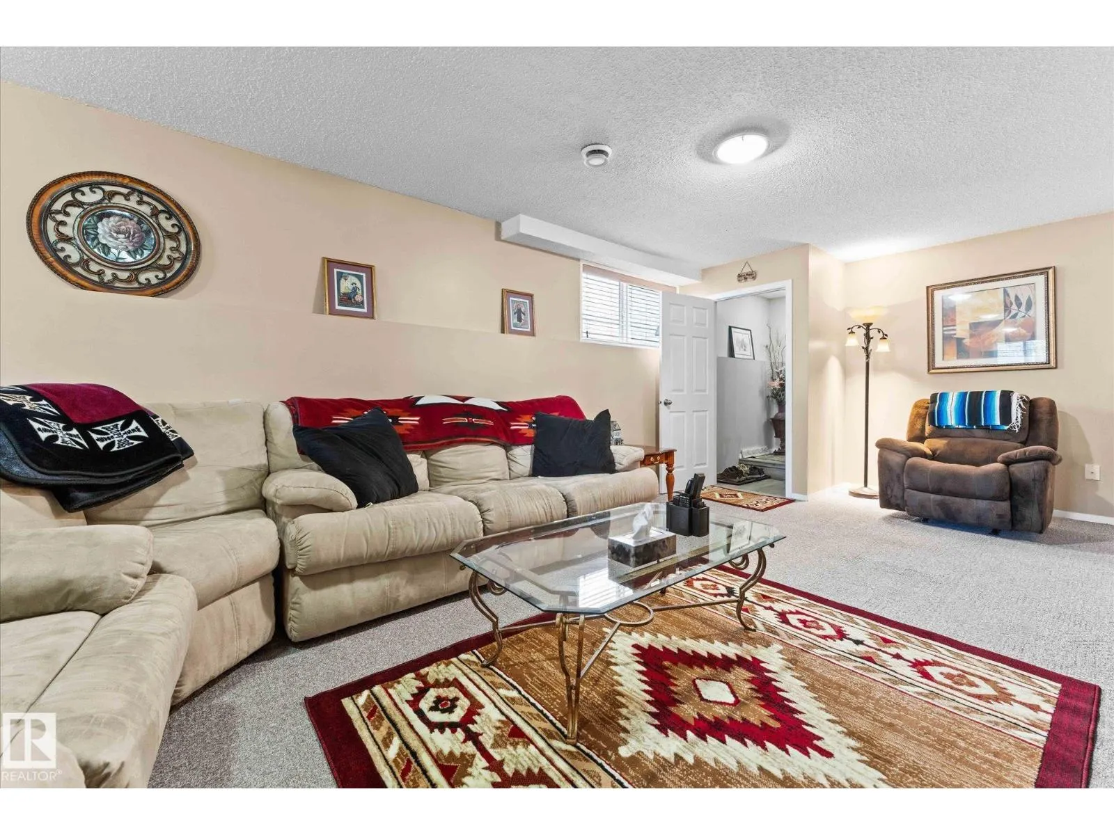13 Deer Park RD
