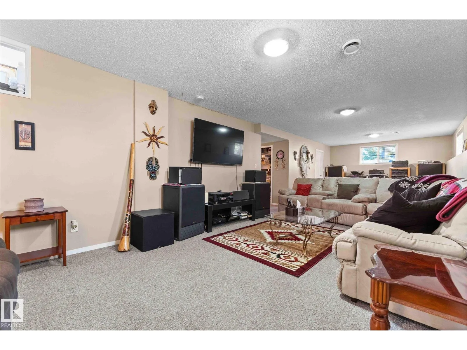 13 Deer Park RD