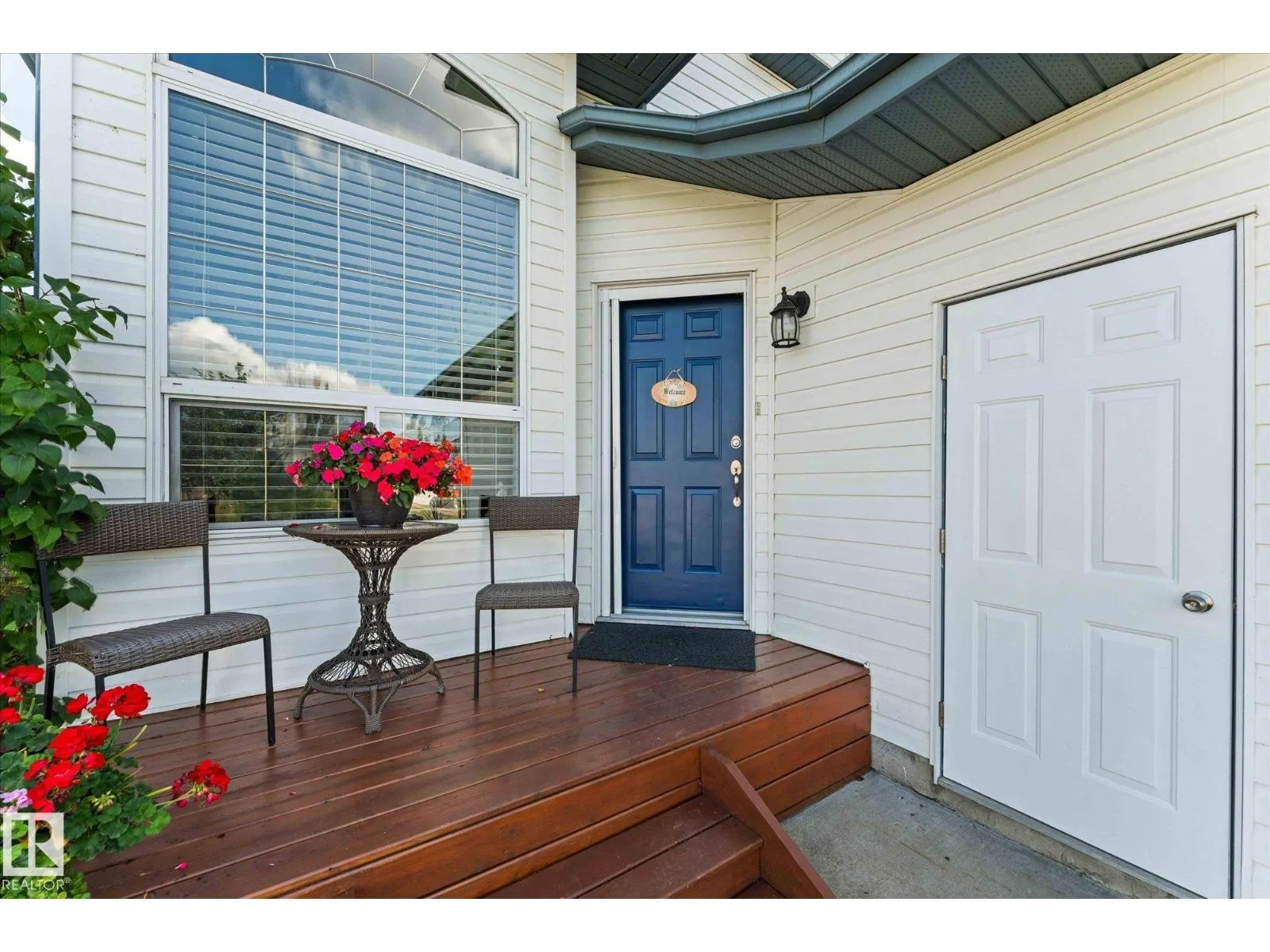 13 Deer Park RD