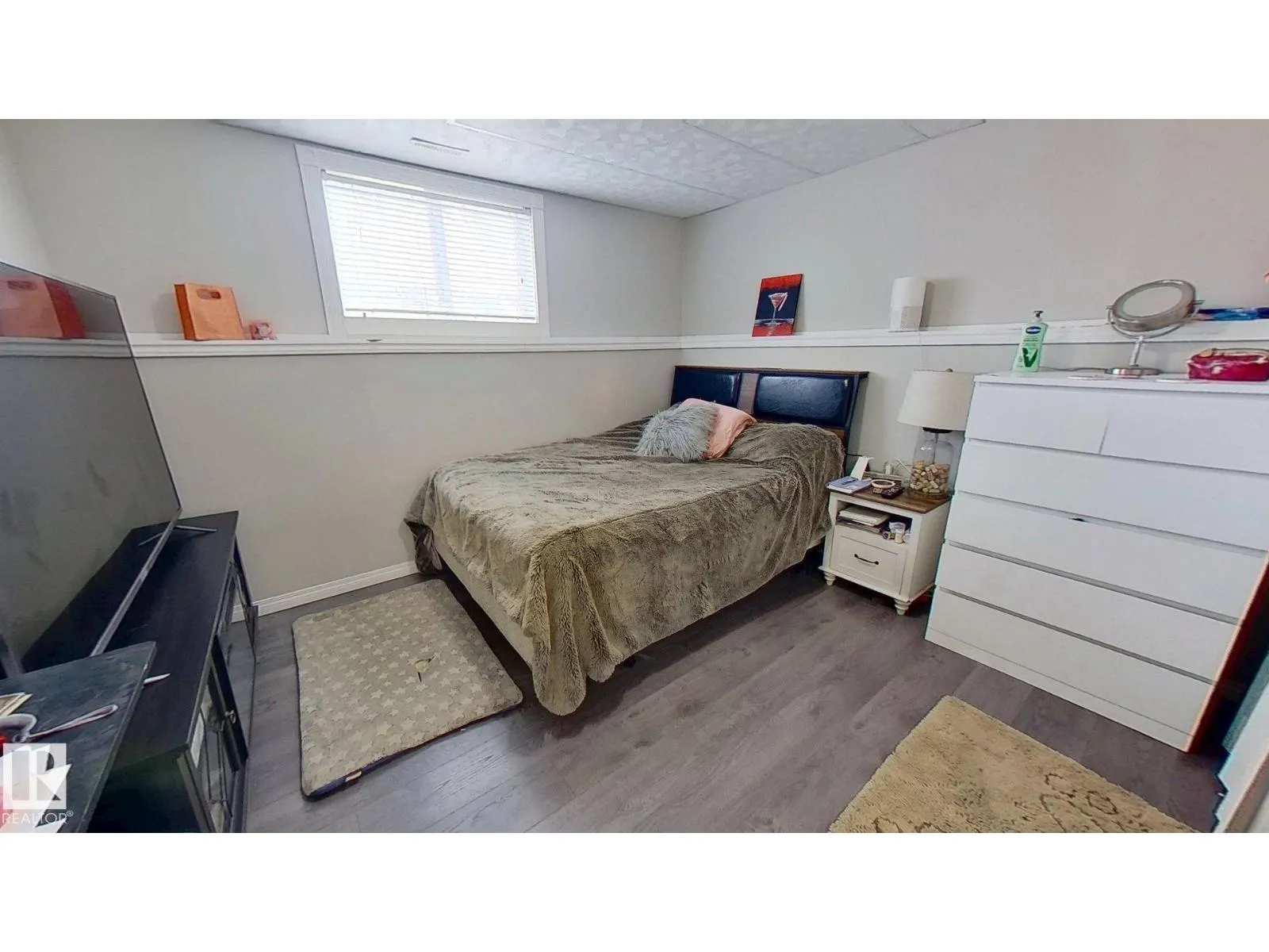 506 Athabasca AV