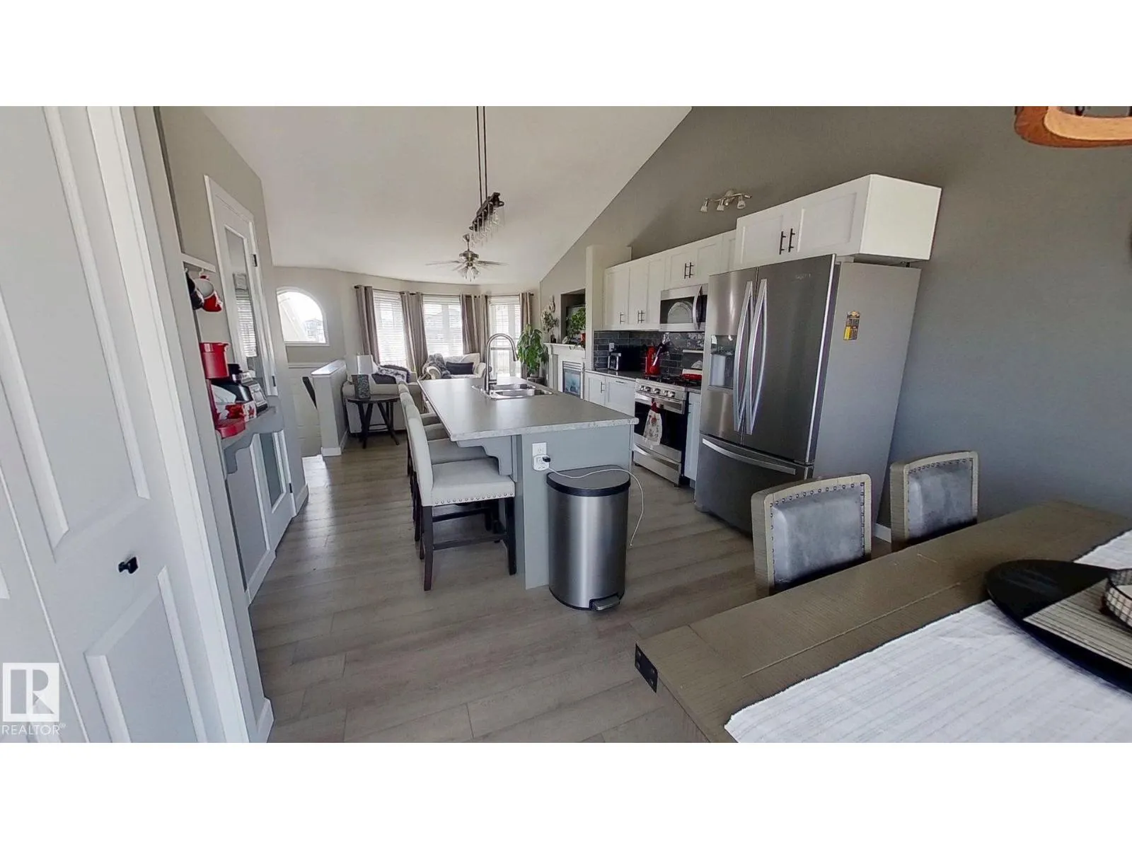 506 Athabasca AV