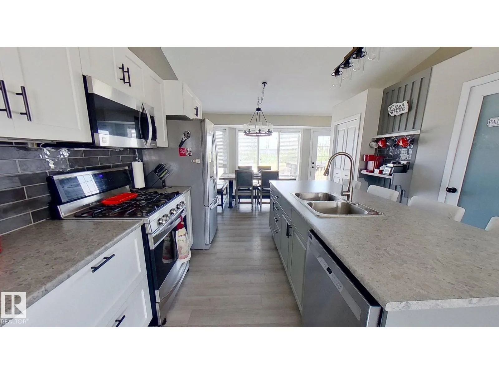 506 Athabasca AV