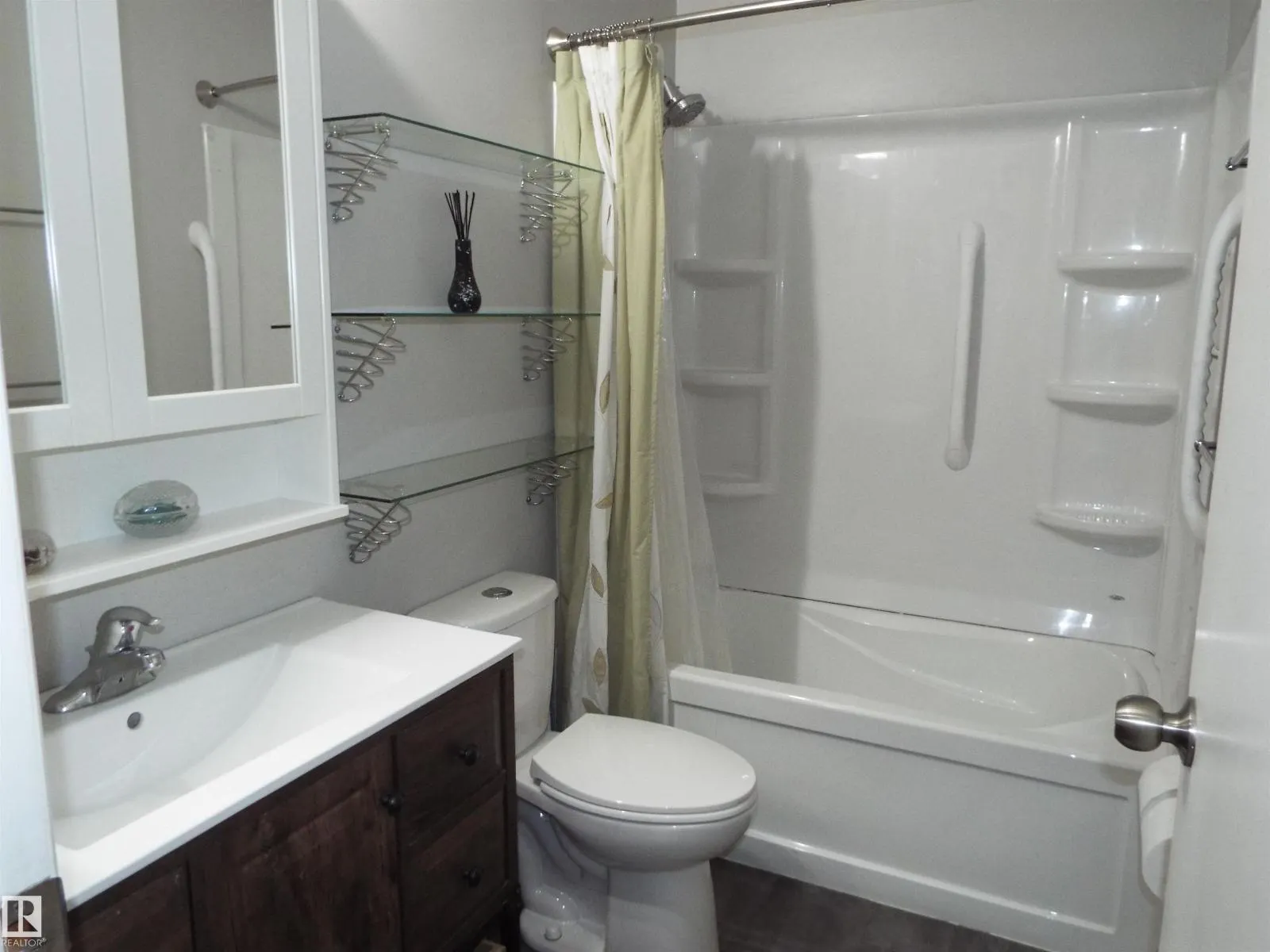 3614 CALEDONIA DR