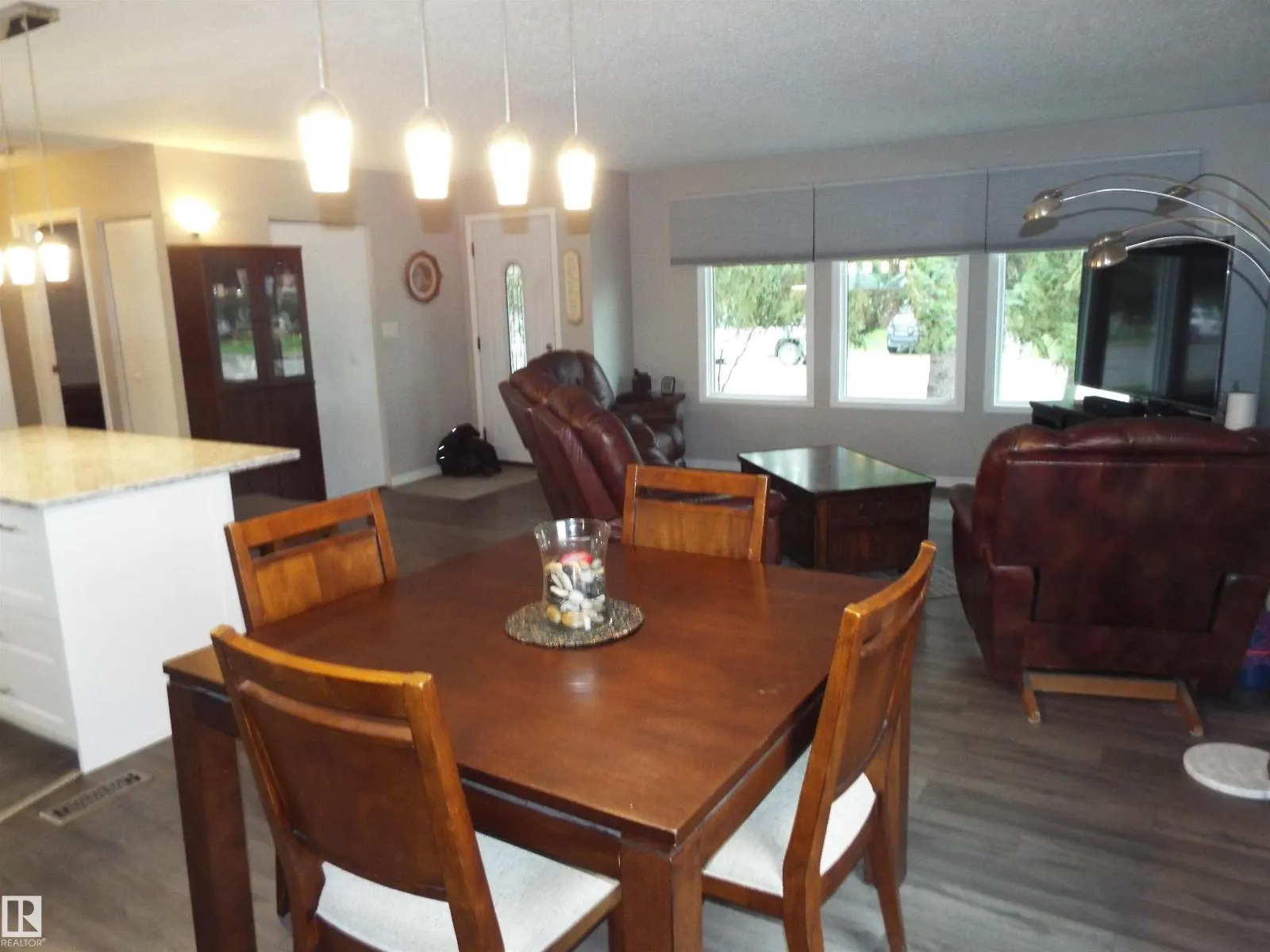 3614 CALEDONIA DR