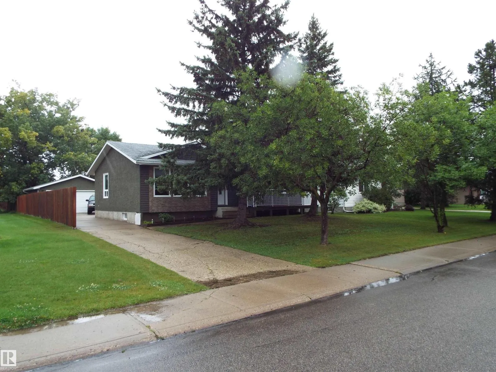 3614 CALEDONIA DR