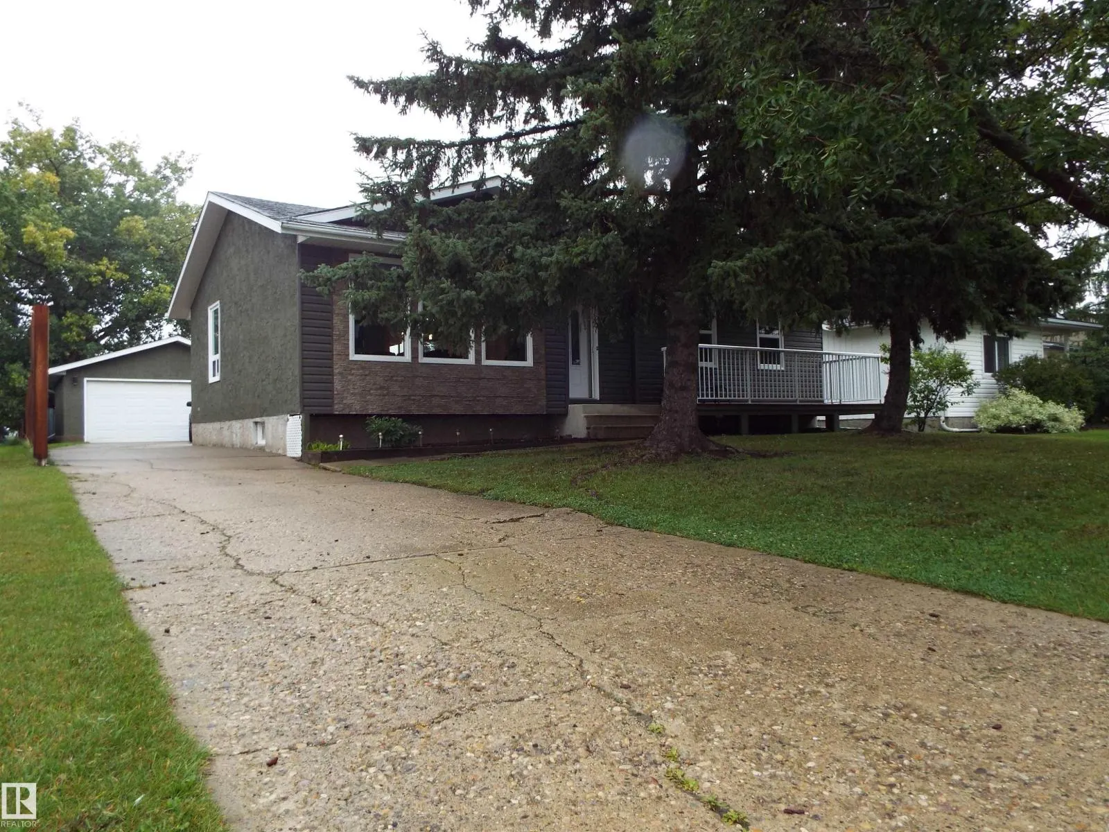 3614 CALEDONIA DR