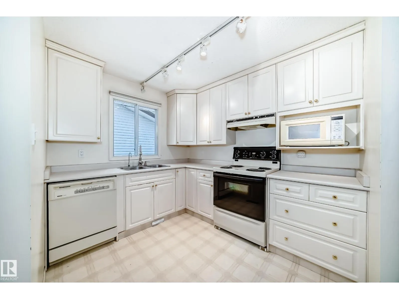 23 BRAMPTON ST