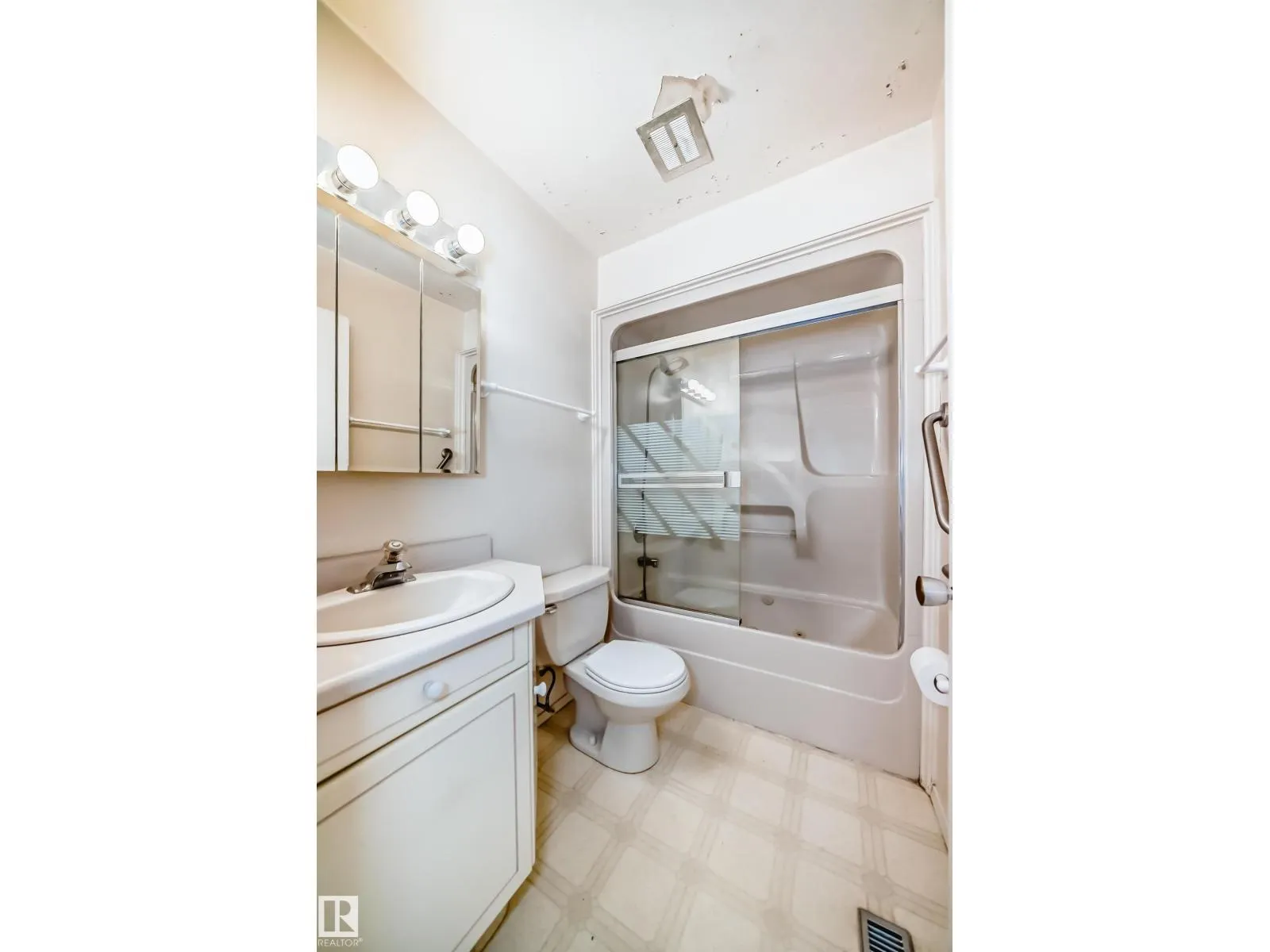 23 BRAMPTON ST