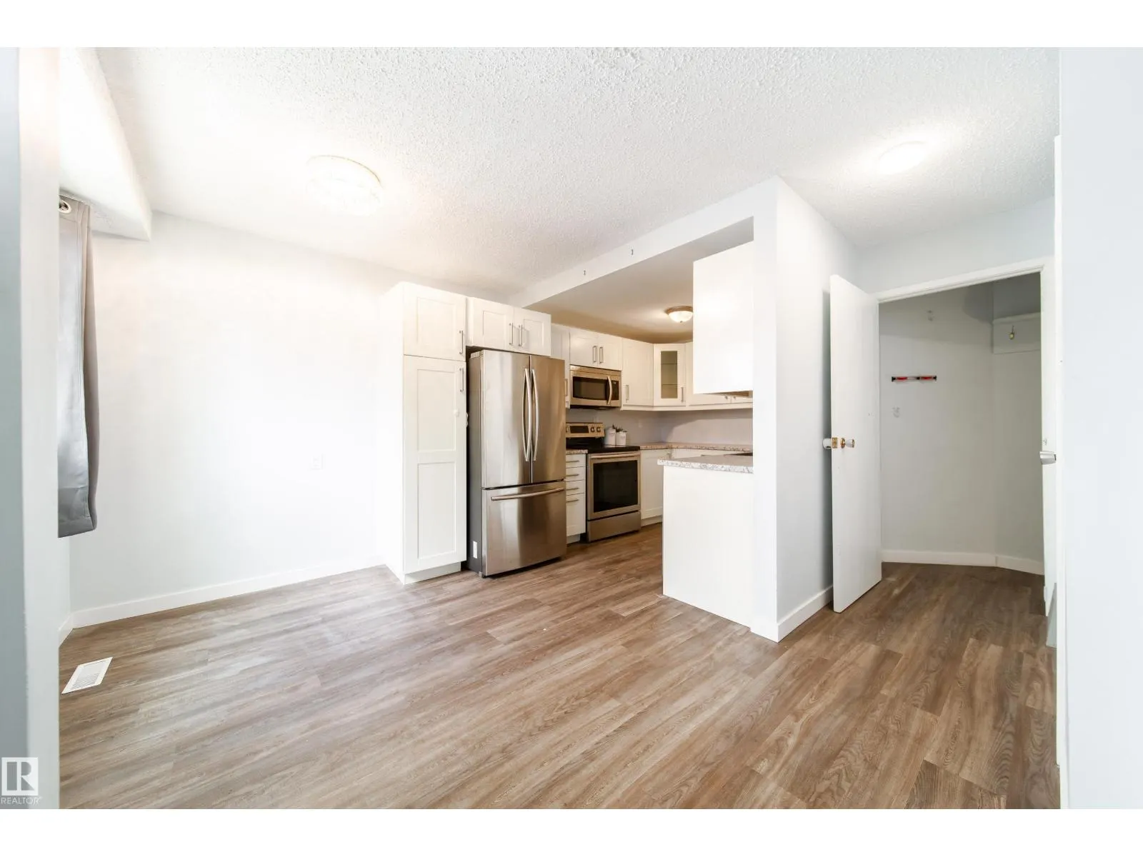 14471 55 ST NW