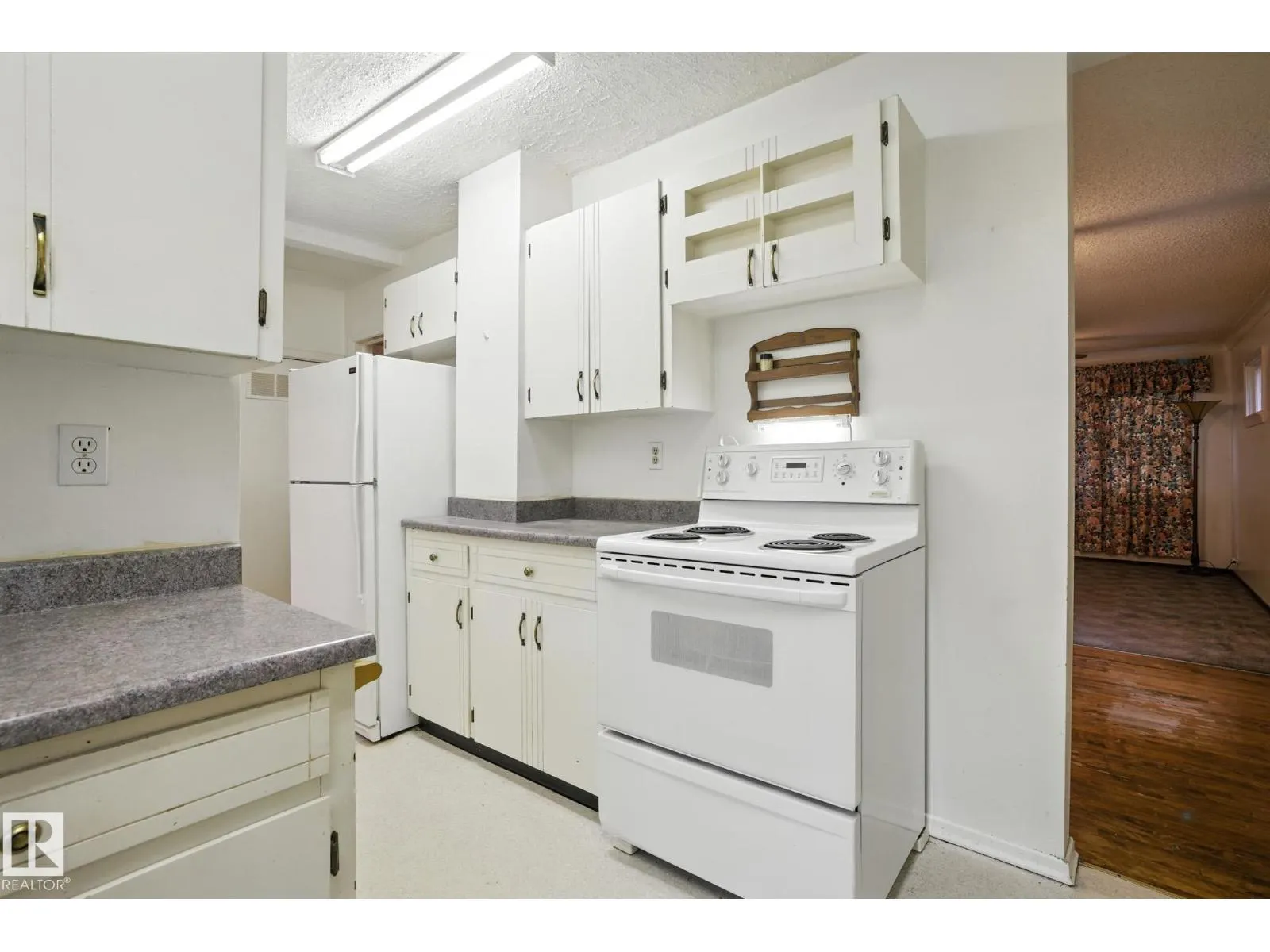 11834 69 ST NW
