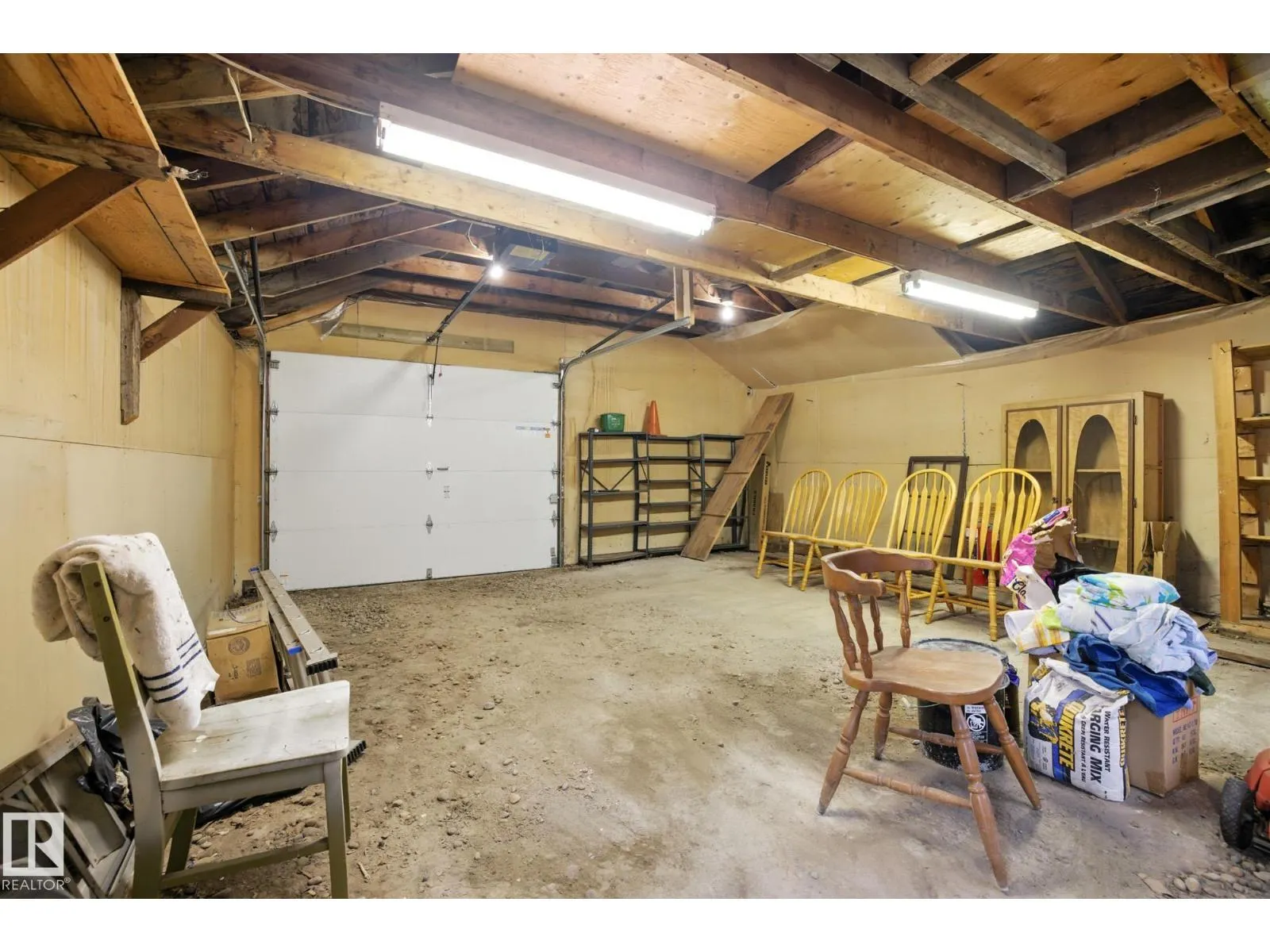 11834 69 ST NW