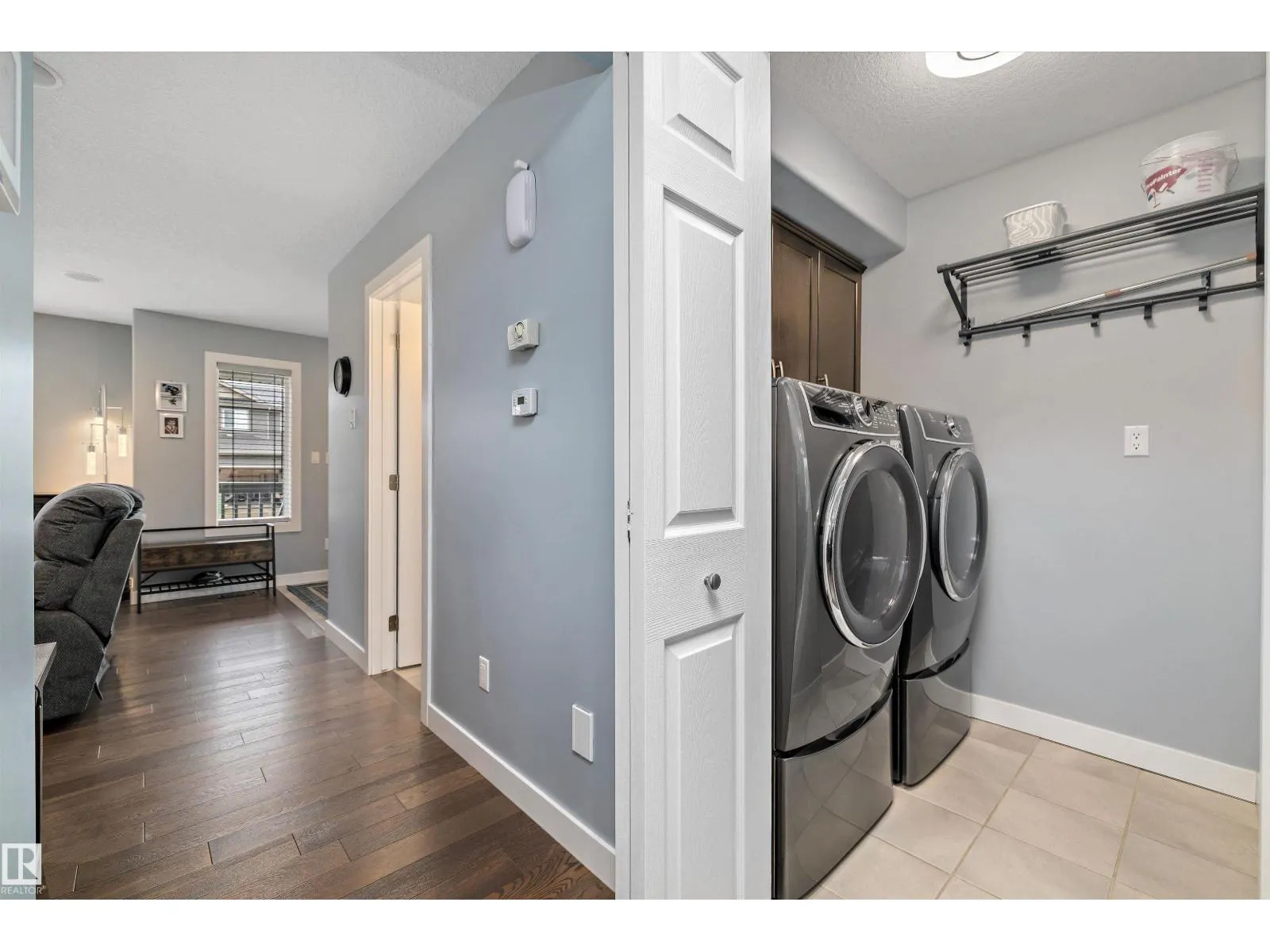 2 Roseberry LN
