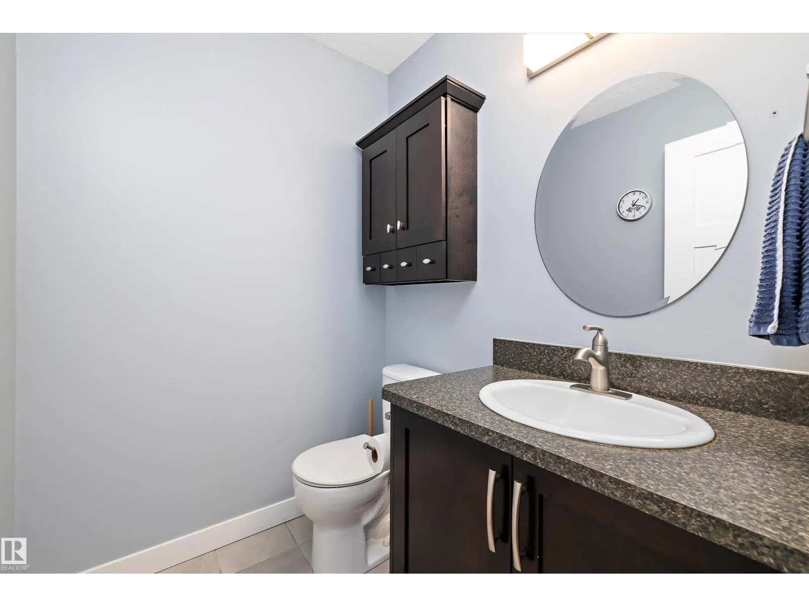 2 Roseberry LN