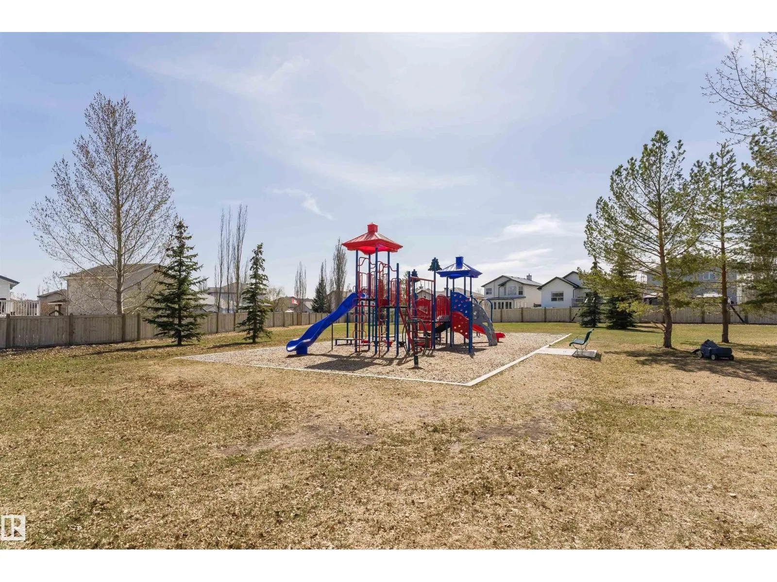 173 LAKEWOOD DR
