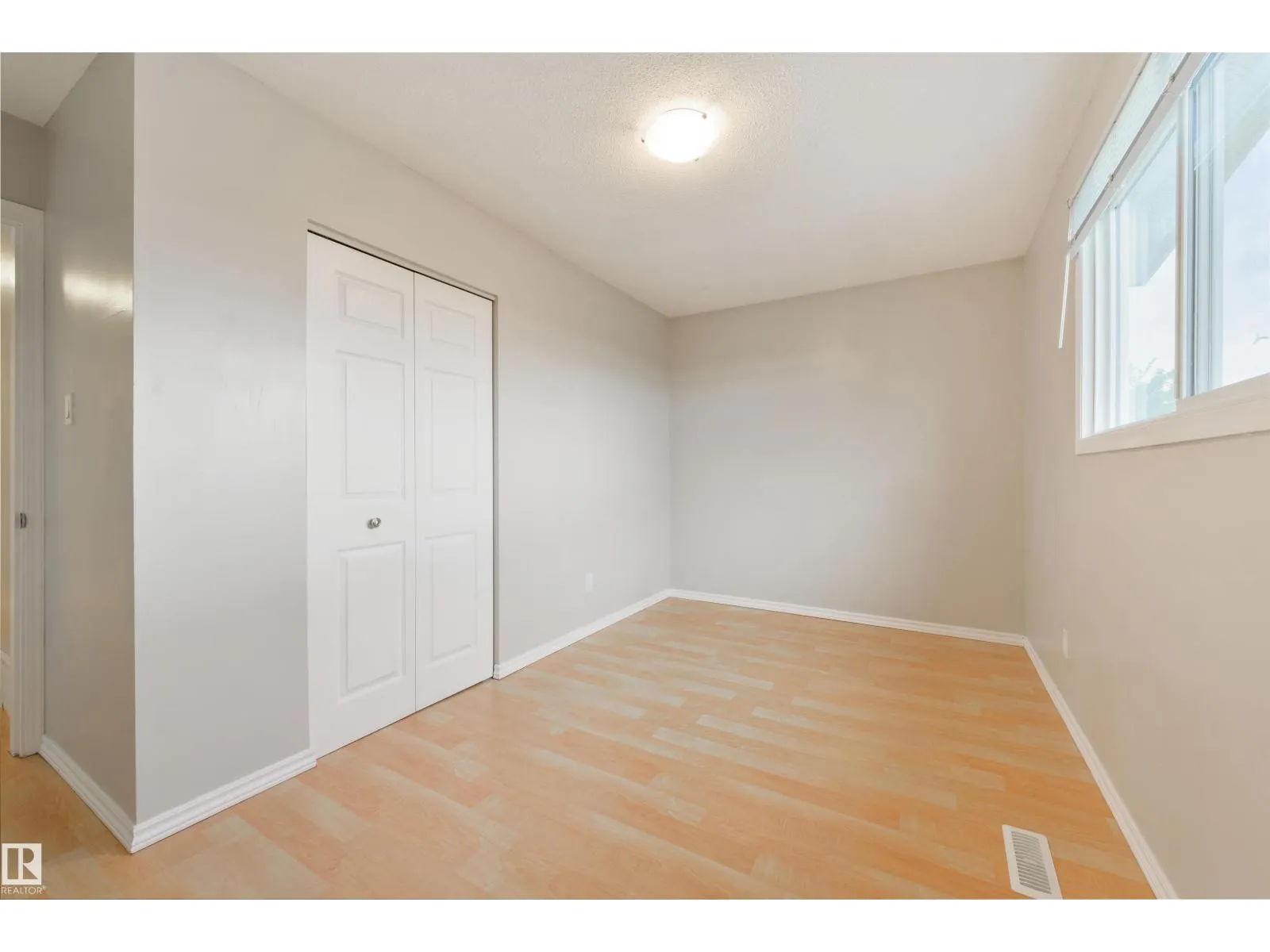 4426 47 ST