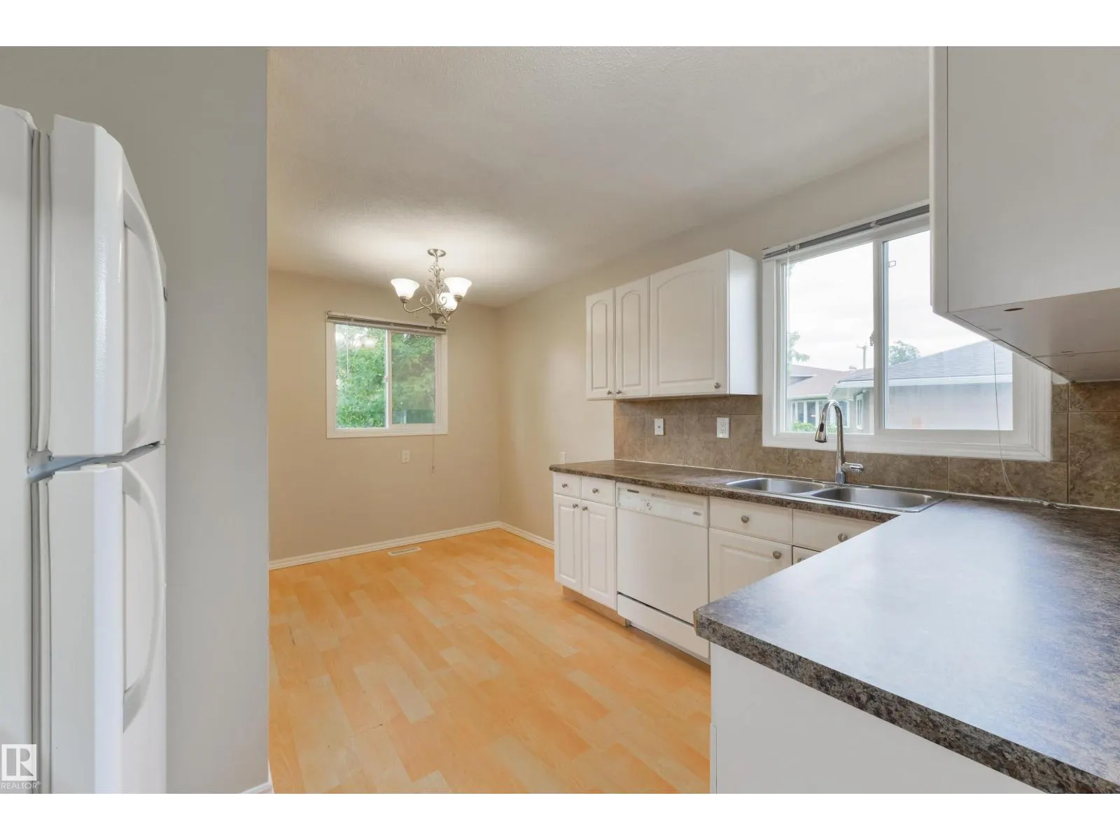 4426 47 ST