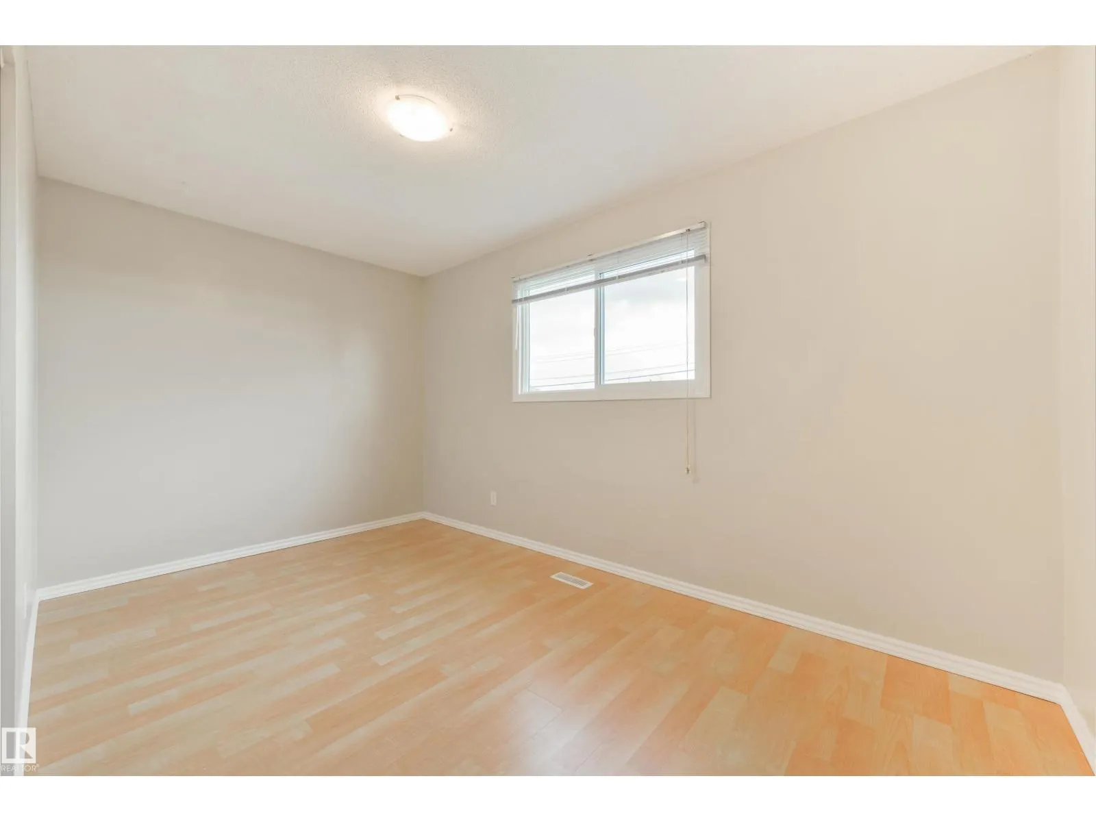 4426 47 ST