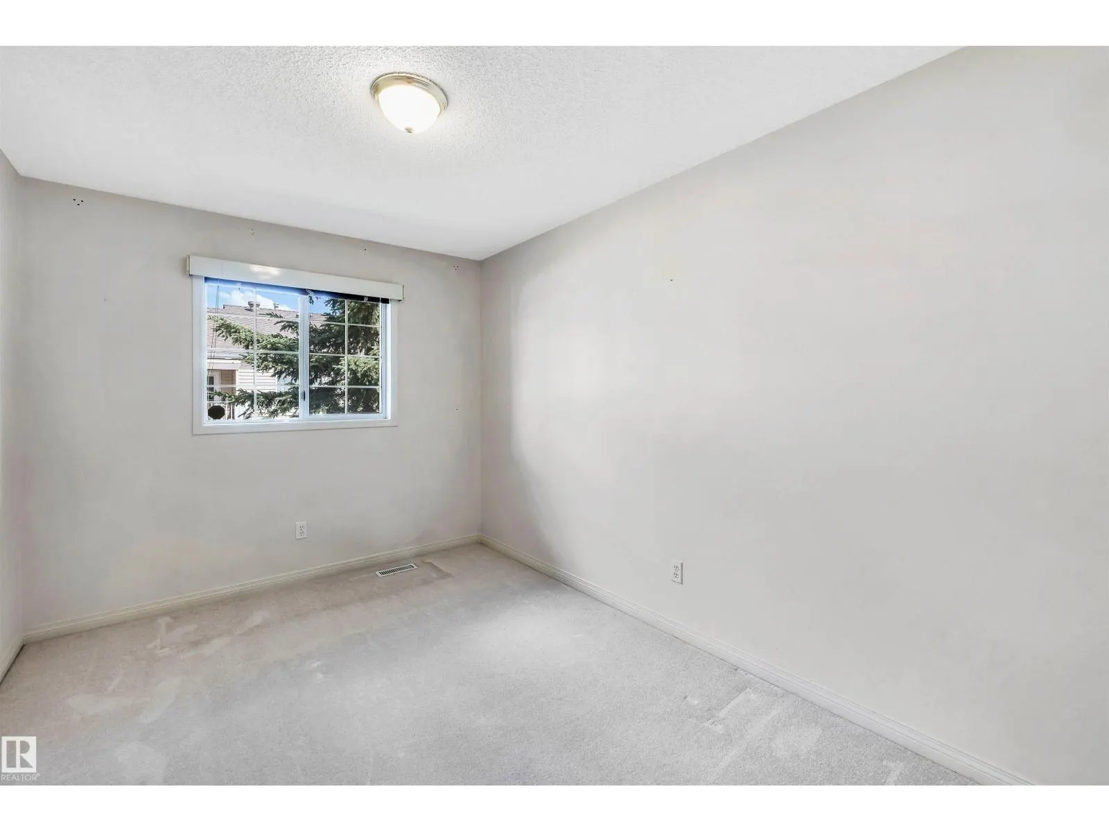 973 YOUVILLE DR W NW