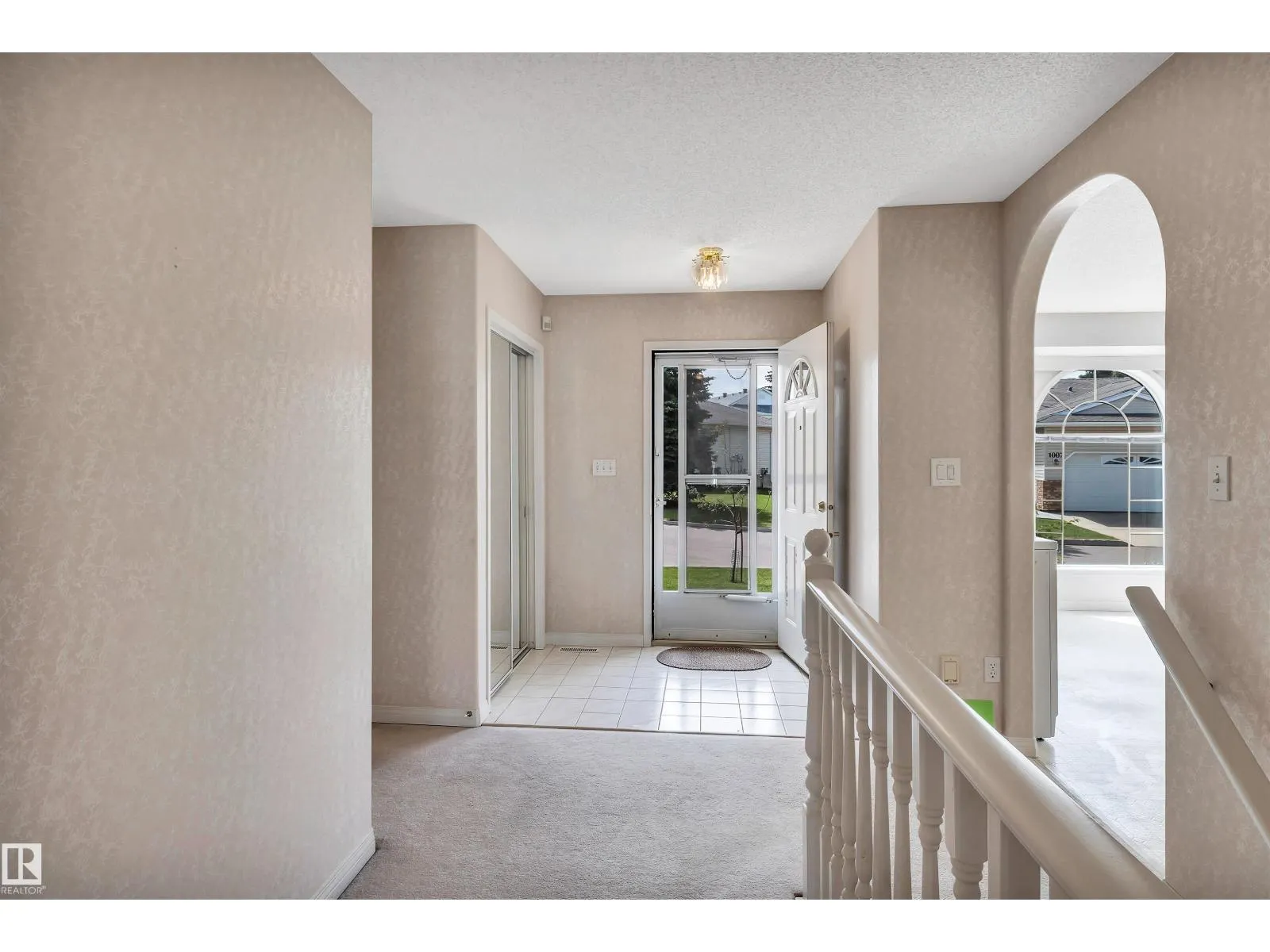 973 YOUVILLE DR W NW