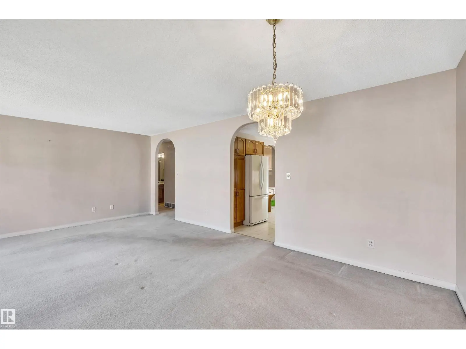 973 YOUVILLE DR W NW