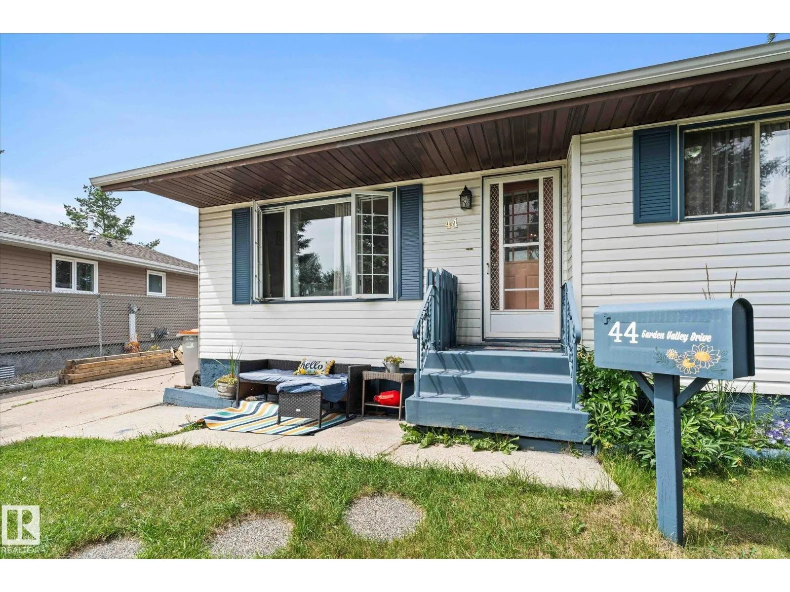 44 GARDEN VALLEY DR