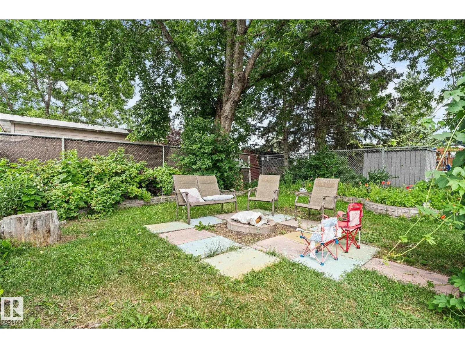 44 GARDEN VALLEY DR