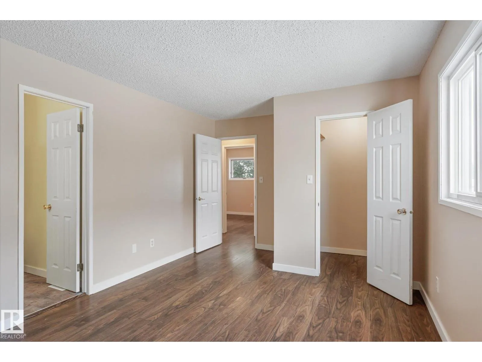 7420 187 ST NW NW