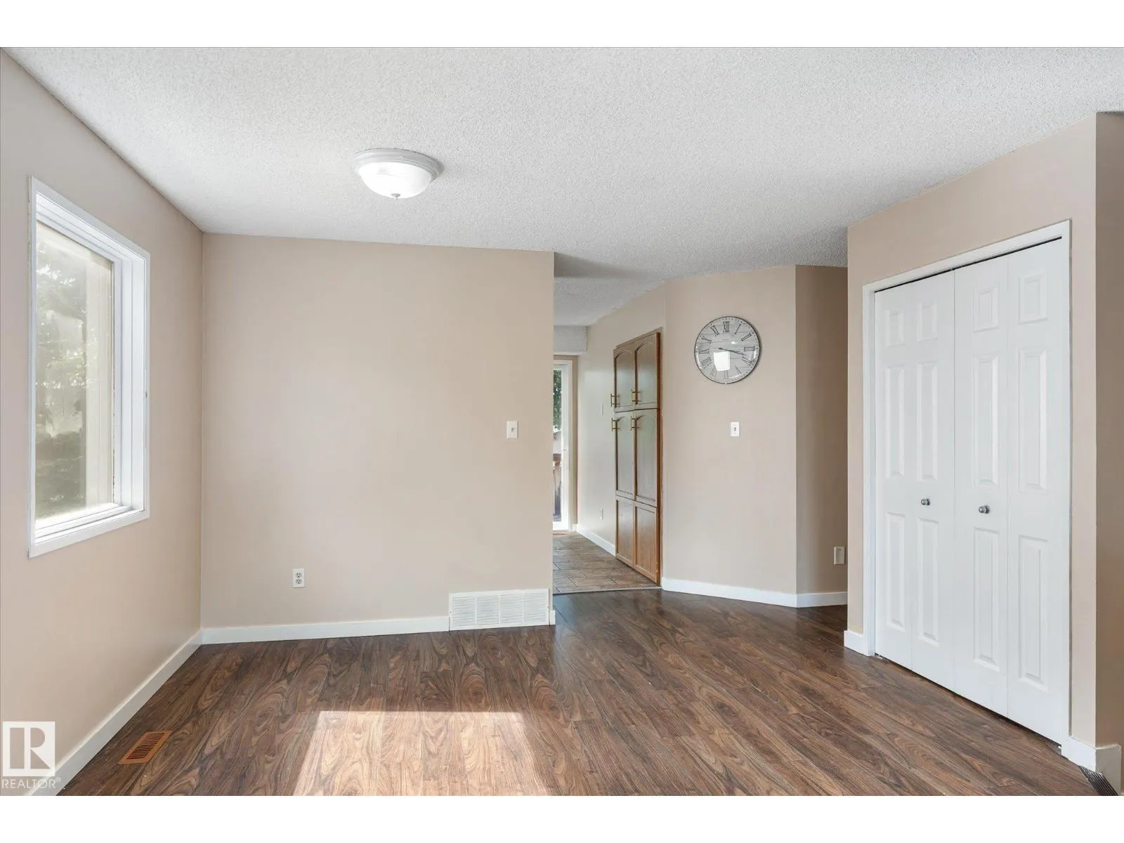 7420 187 ST NW NW