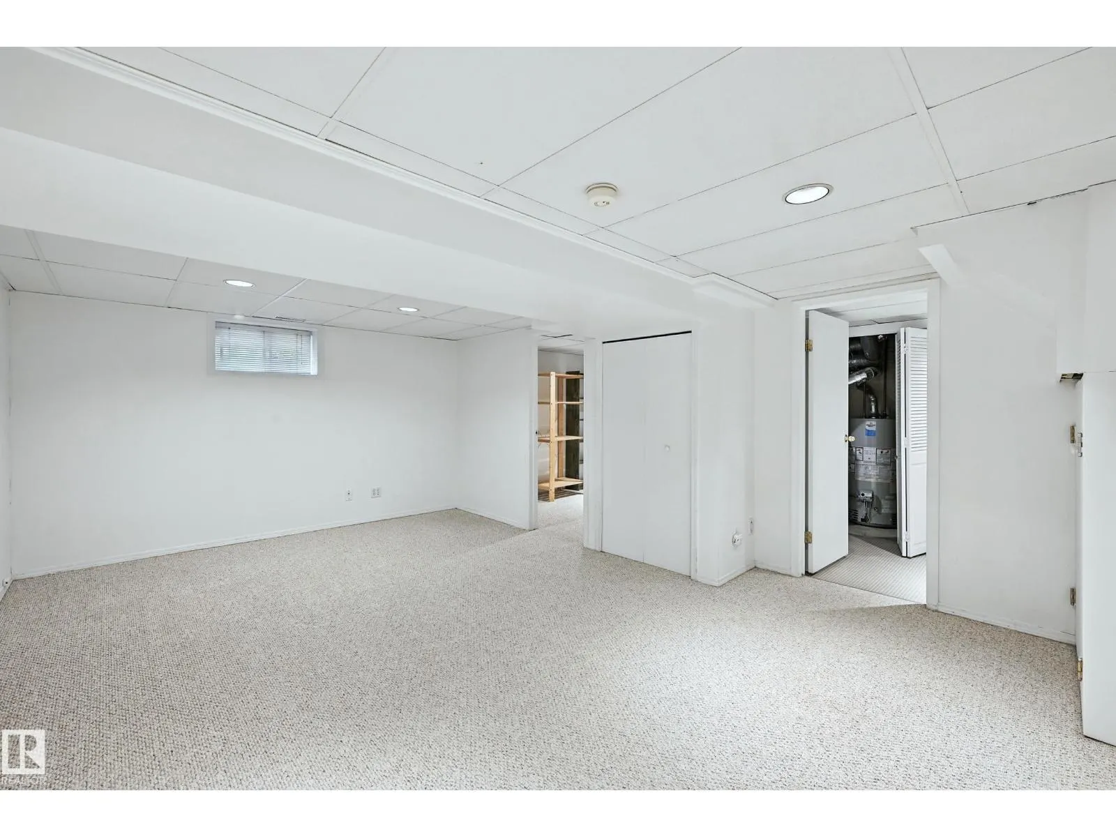 9944 85 AV NW