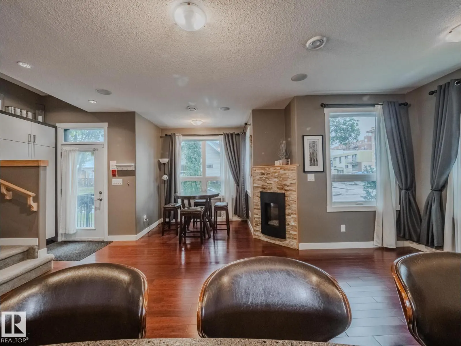 8306 108 ST NW
