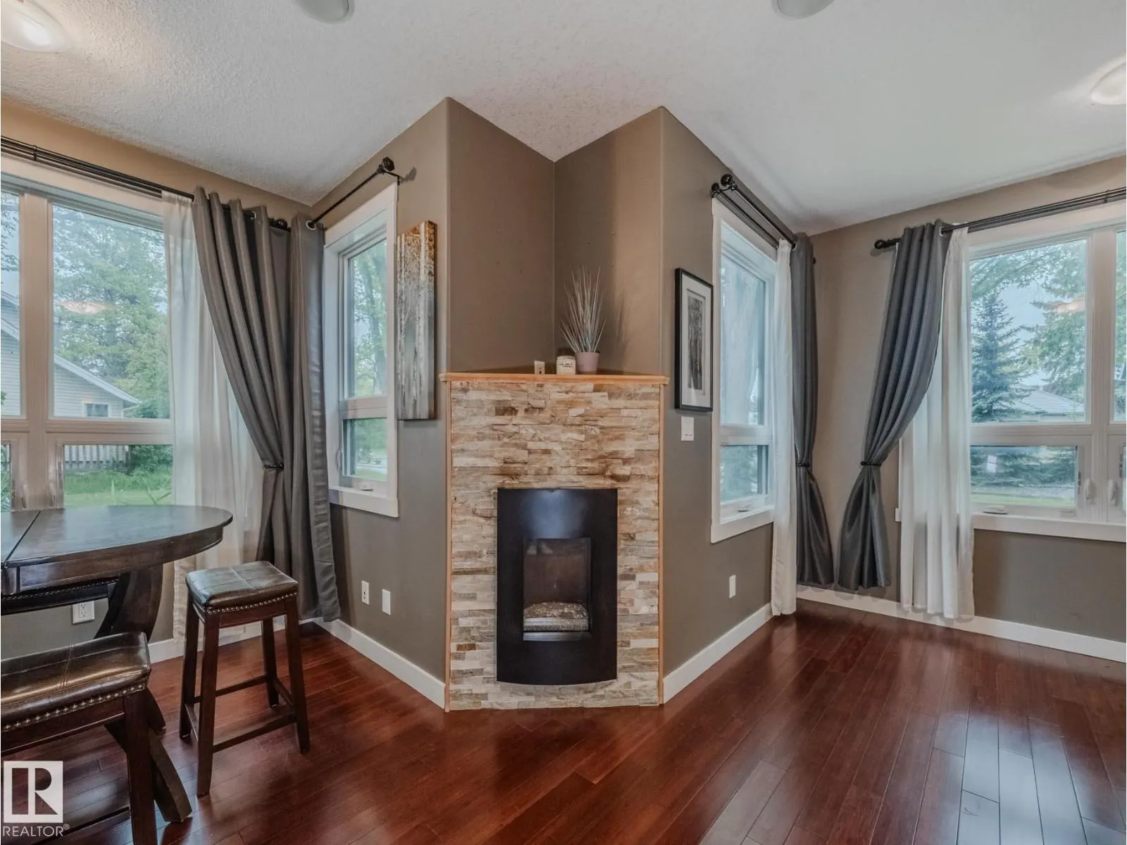 8306 108 ST NW
