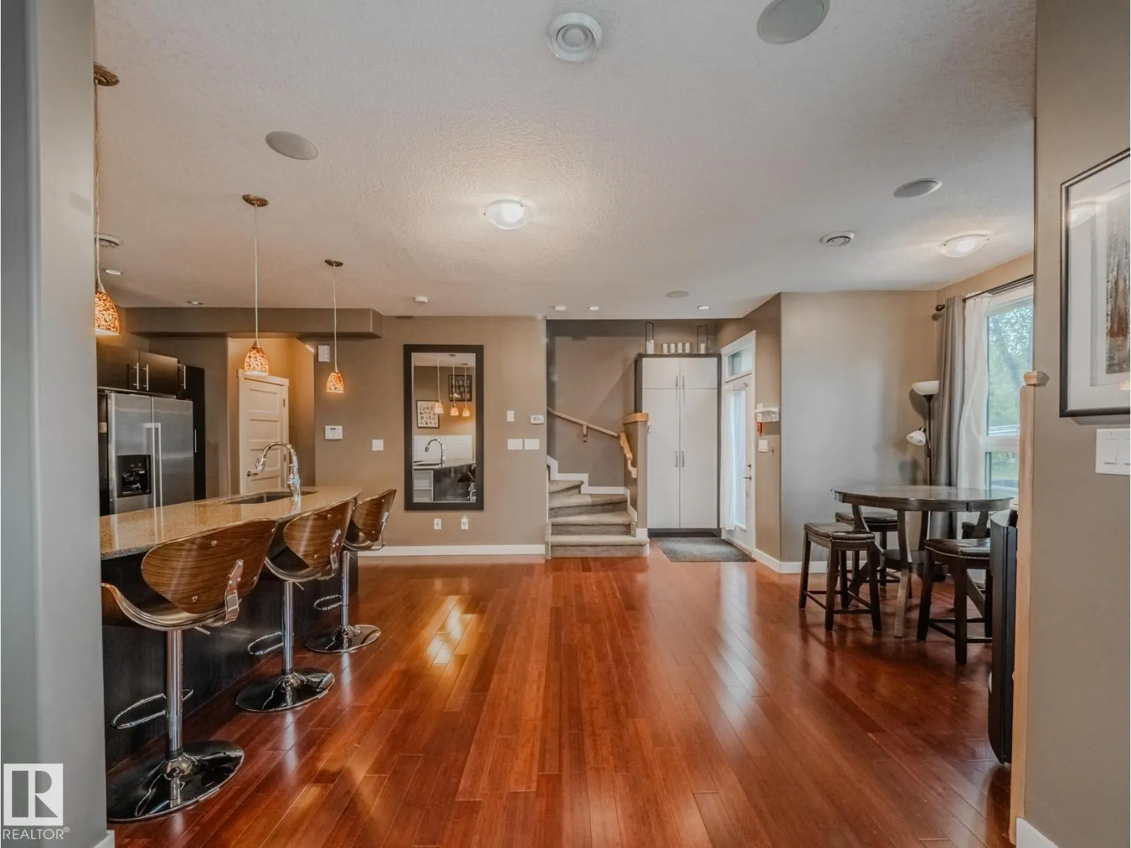 8306 108 ST NW