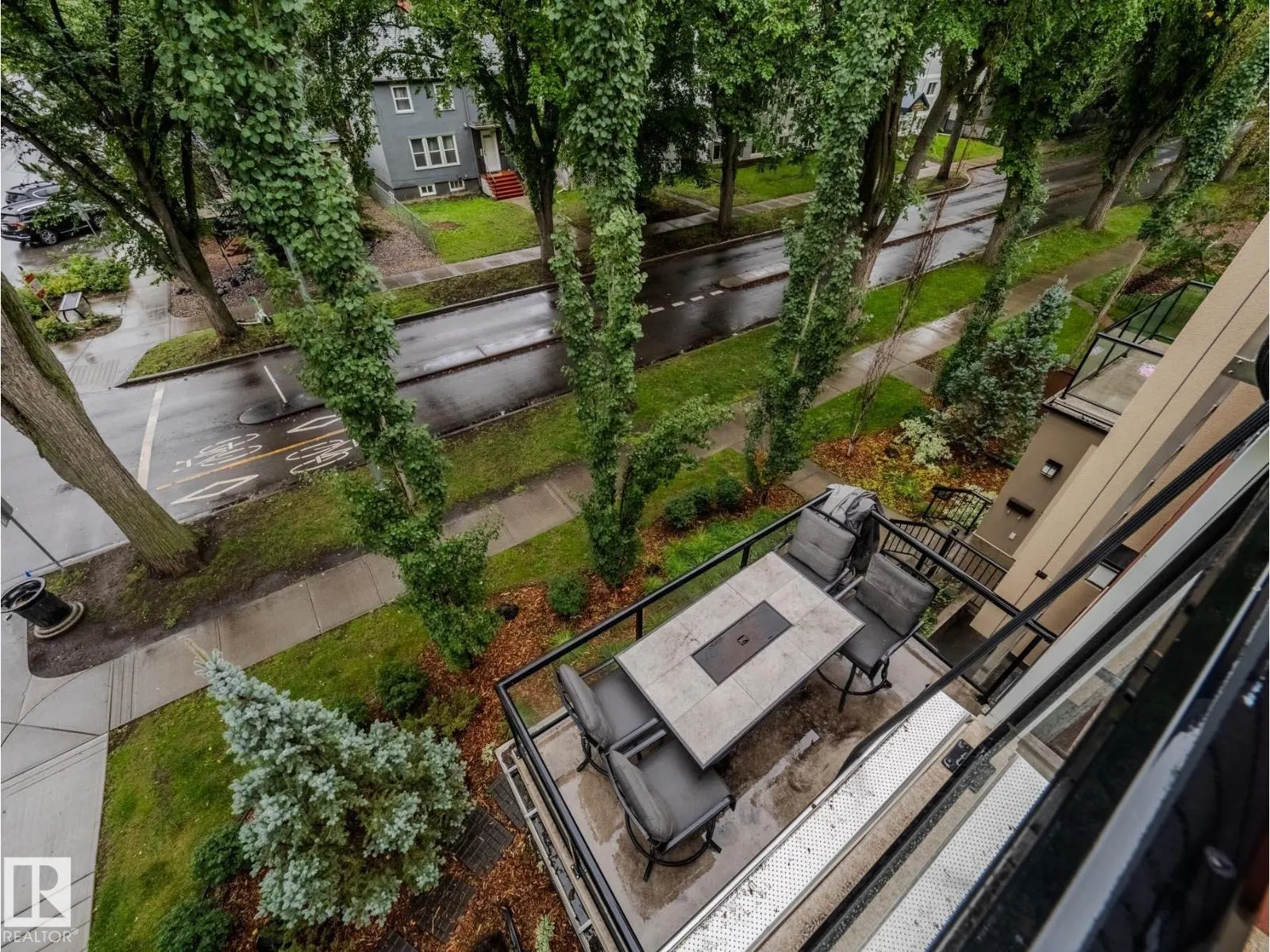 8306 108 ST NW
