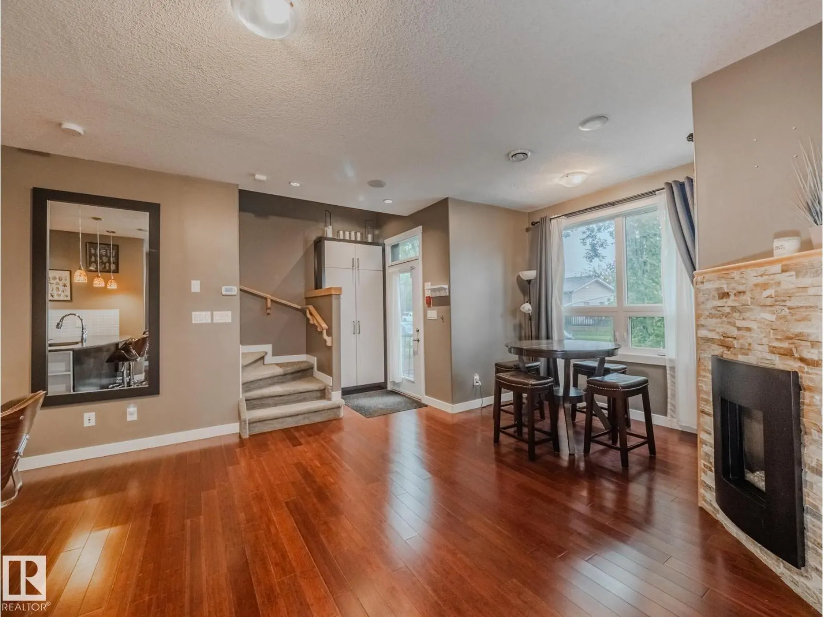 8306 108 ST NW