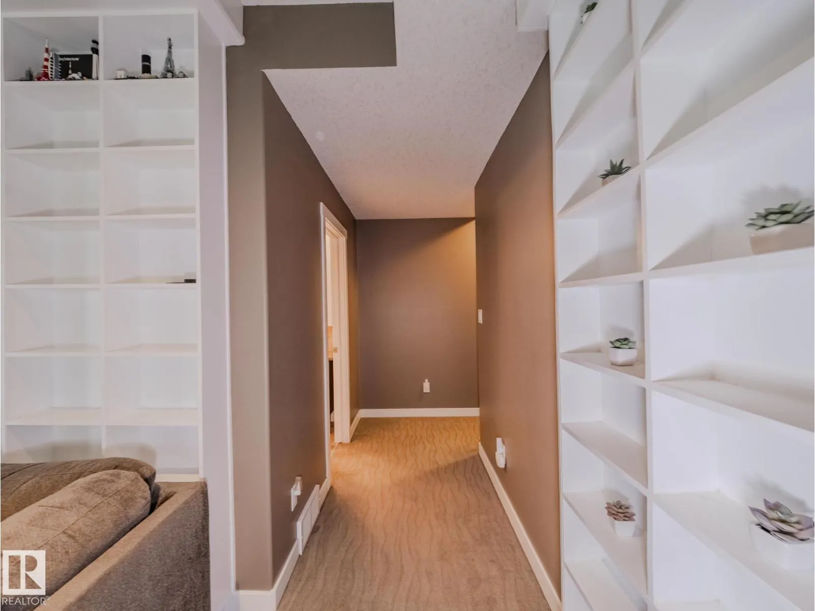 8306 108 ST NW