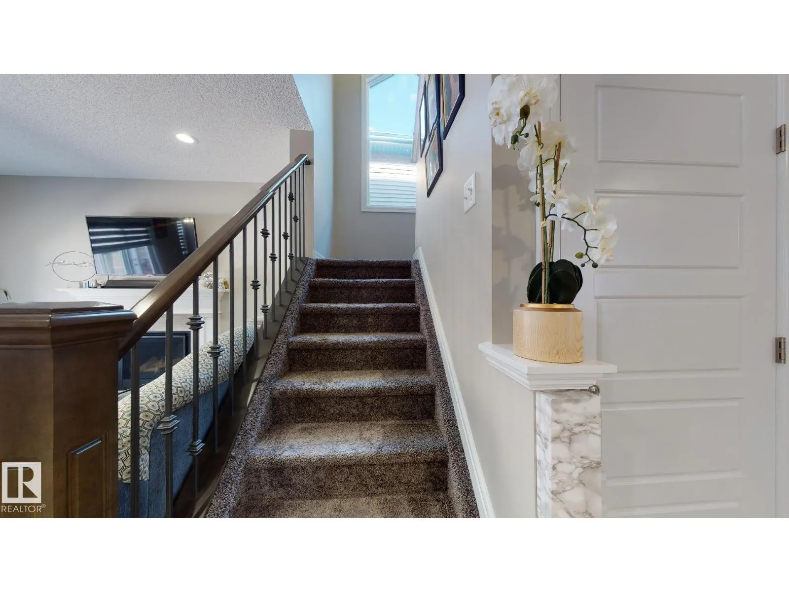 8716 CARSON WY SW