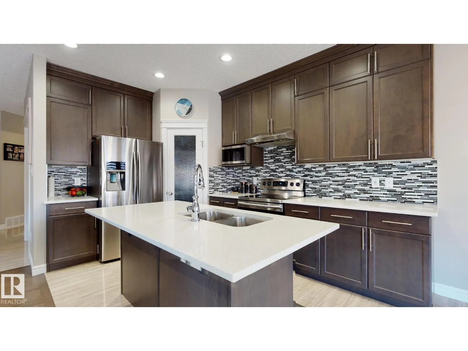 8716 CARSON WY SW