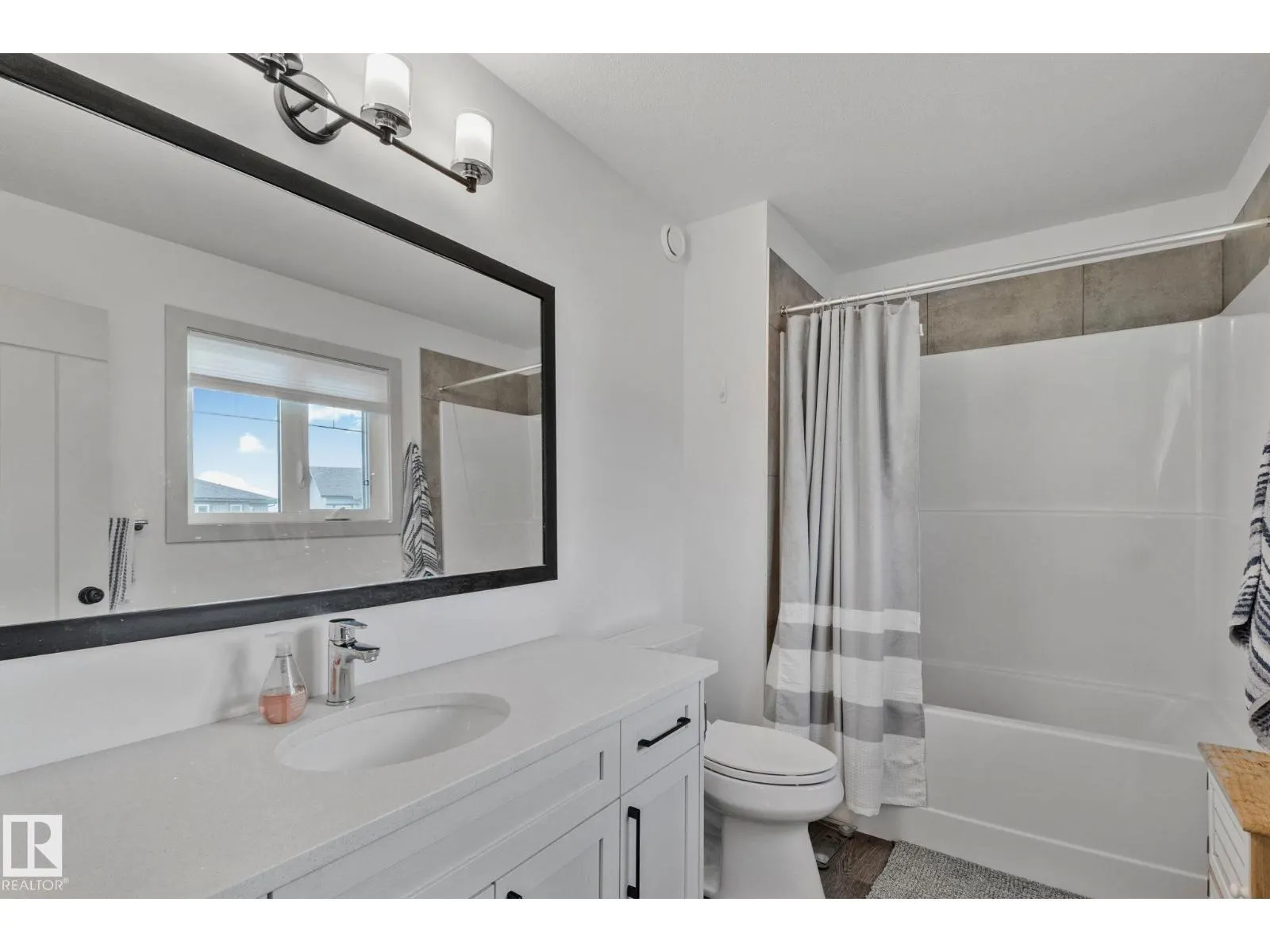 69 SPRUCE GARDENS CR