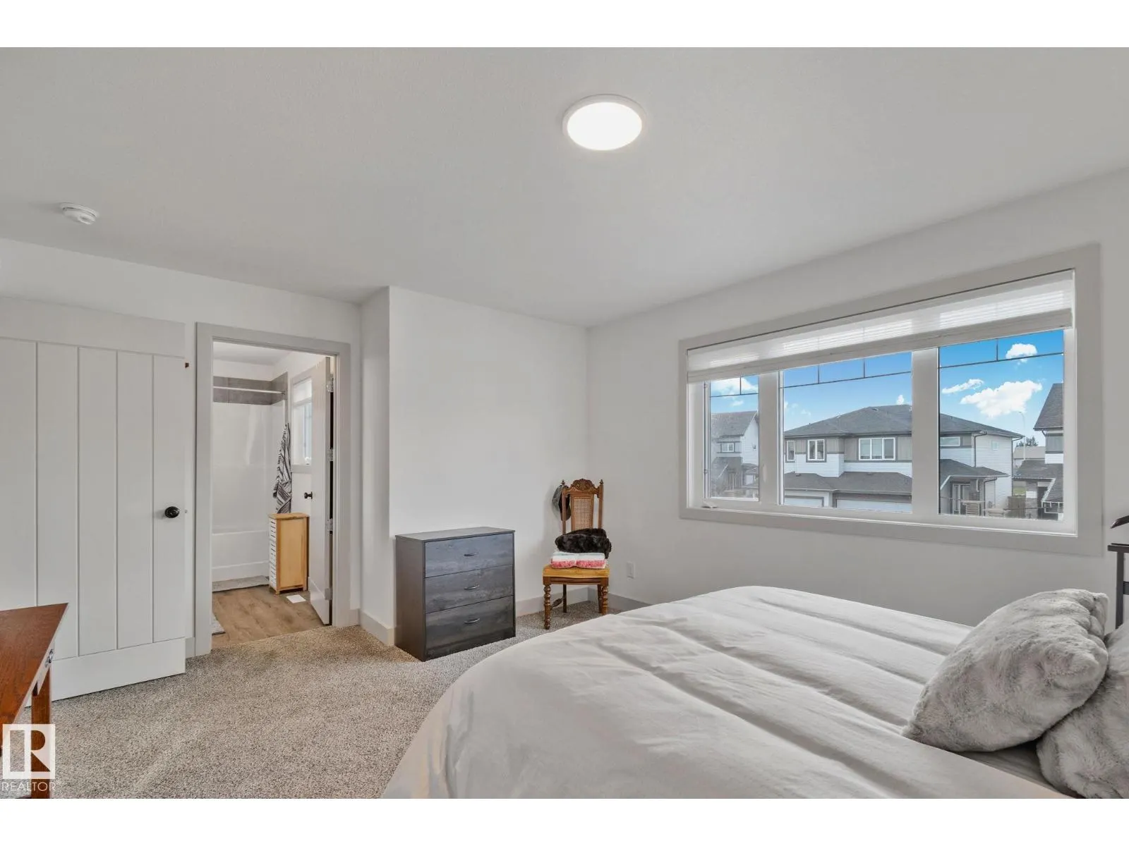69 SPRUCE GARDENS CR