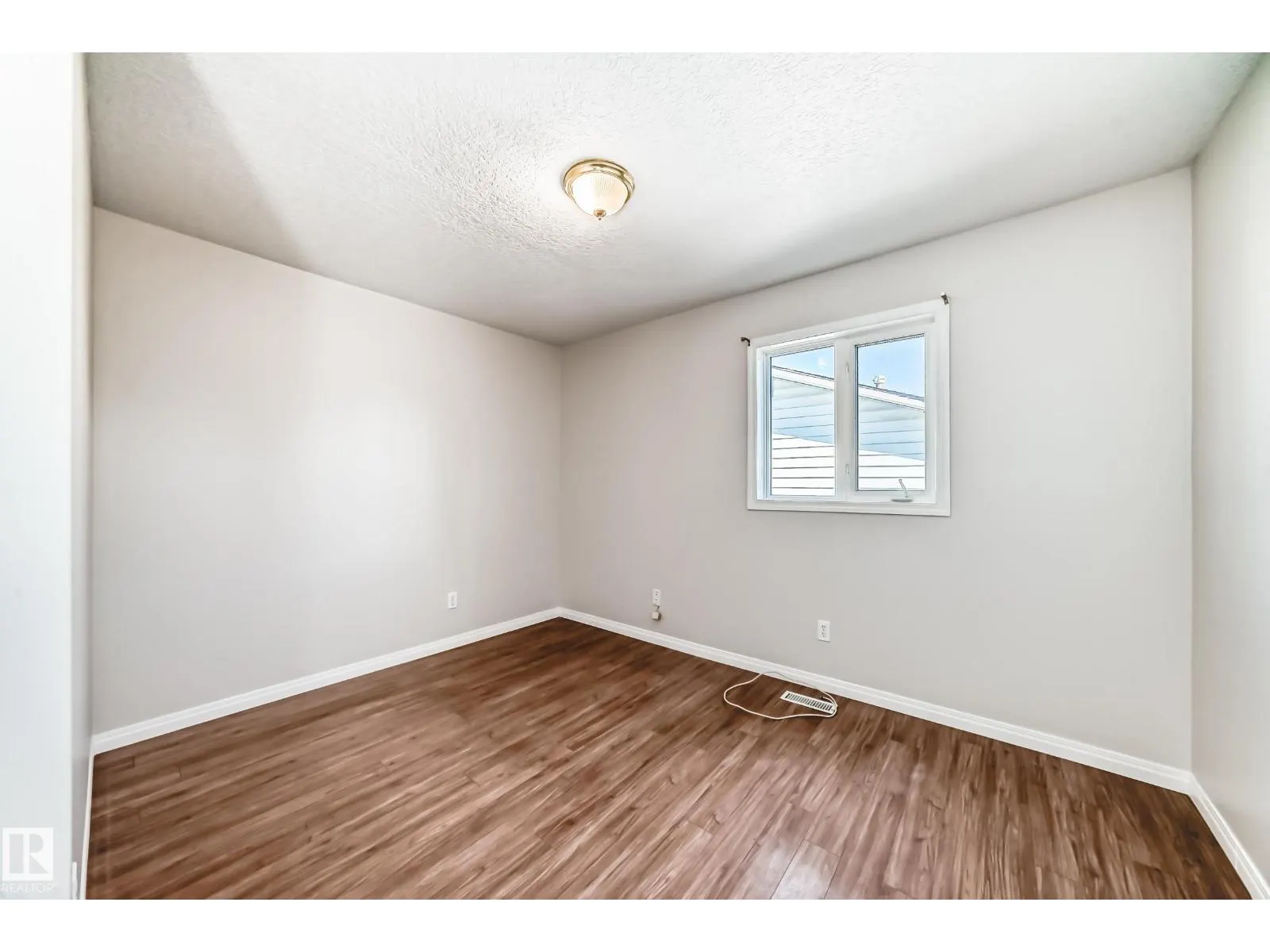 9311 153 ST NW