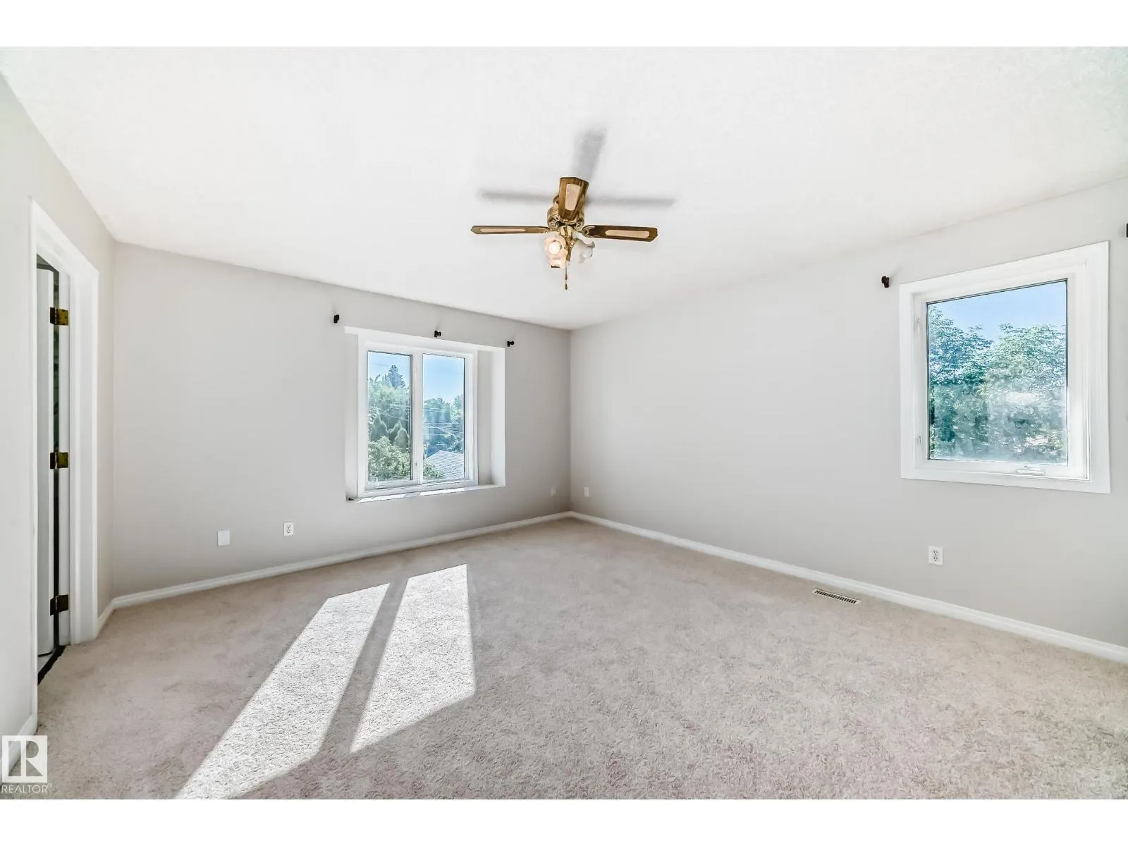9311 153 ST NW