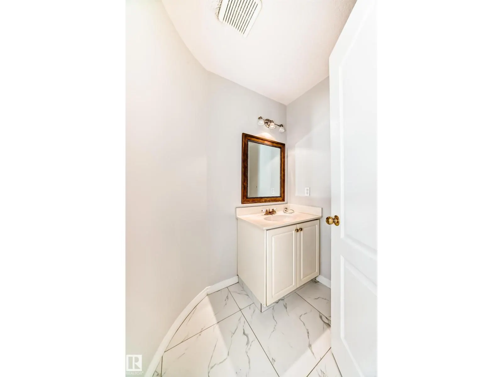 9311 153 ST NW