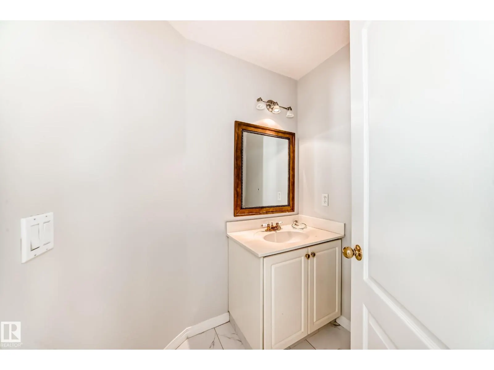 9311 153 ST NW