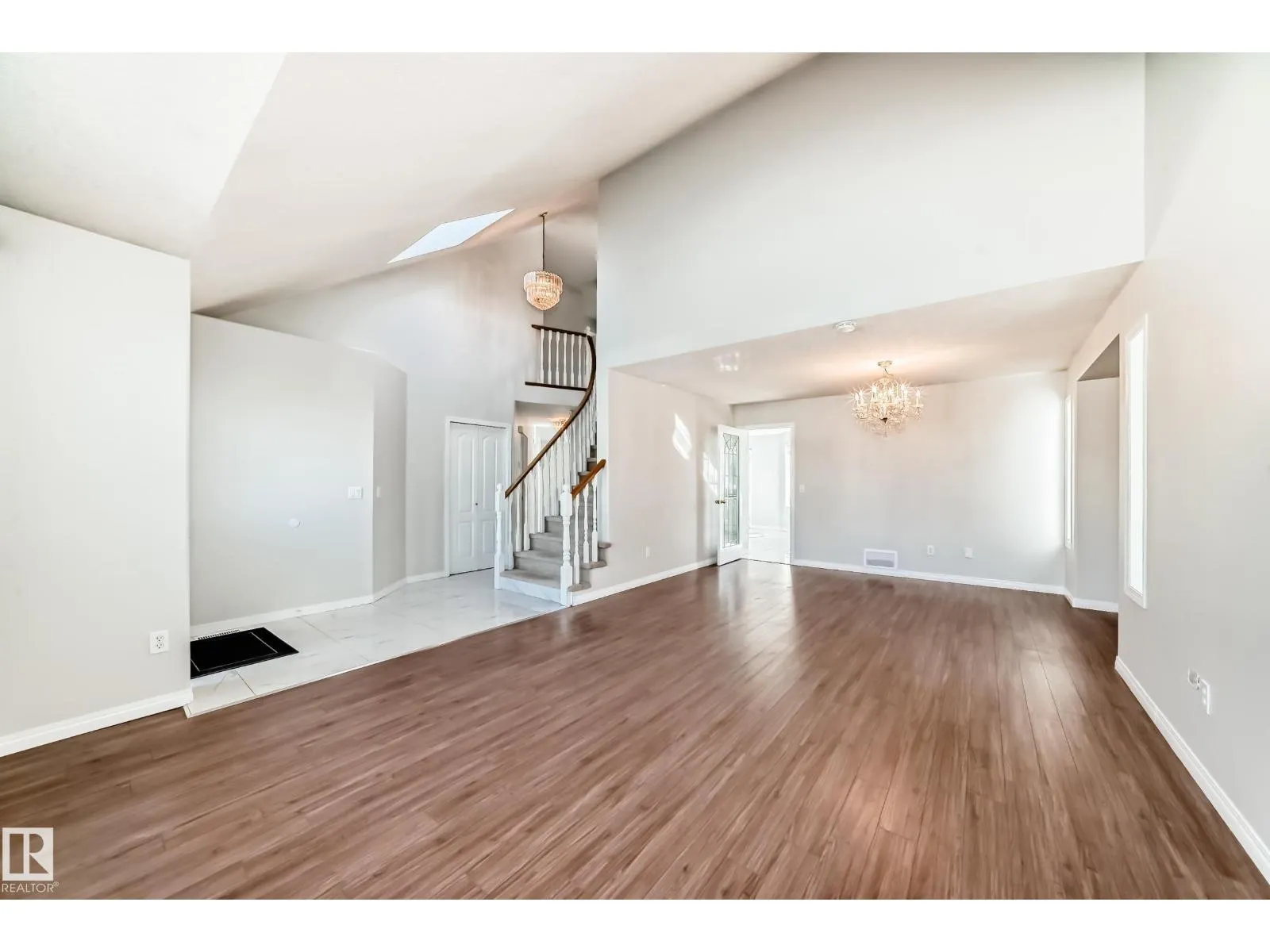 9311 153 ST NW
