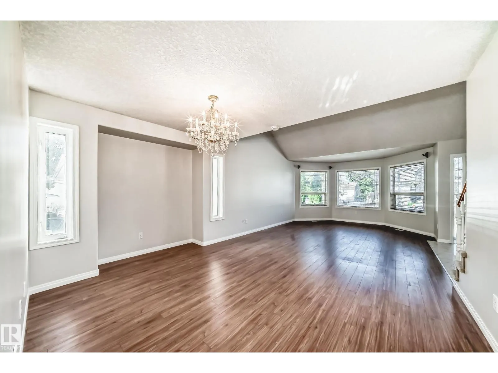 9311 153 ST NW