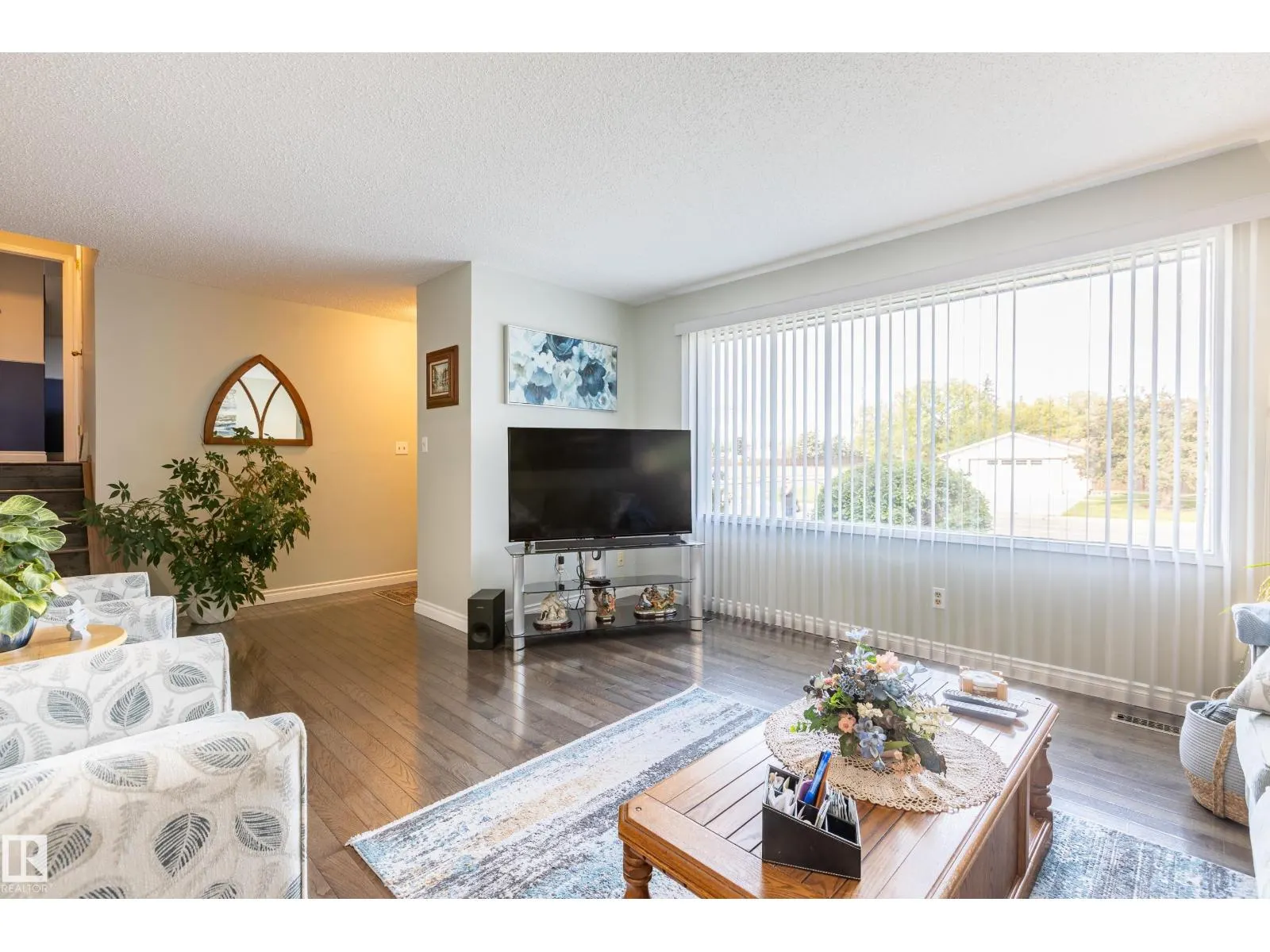732 Grandin DR