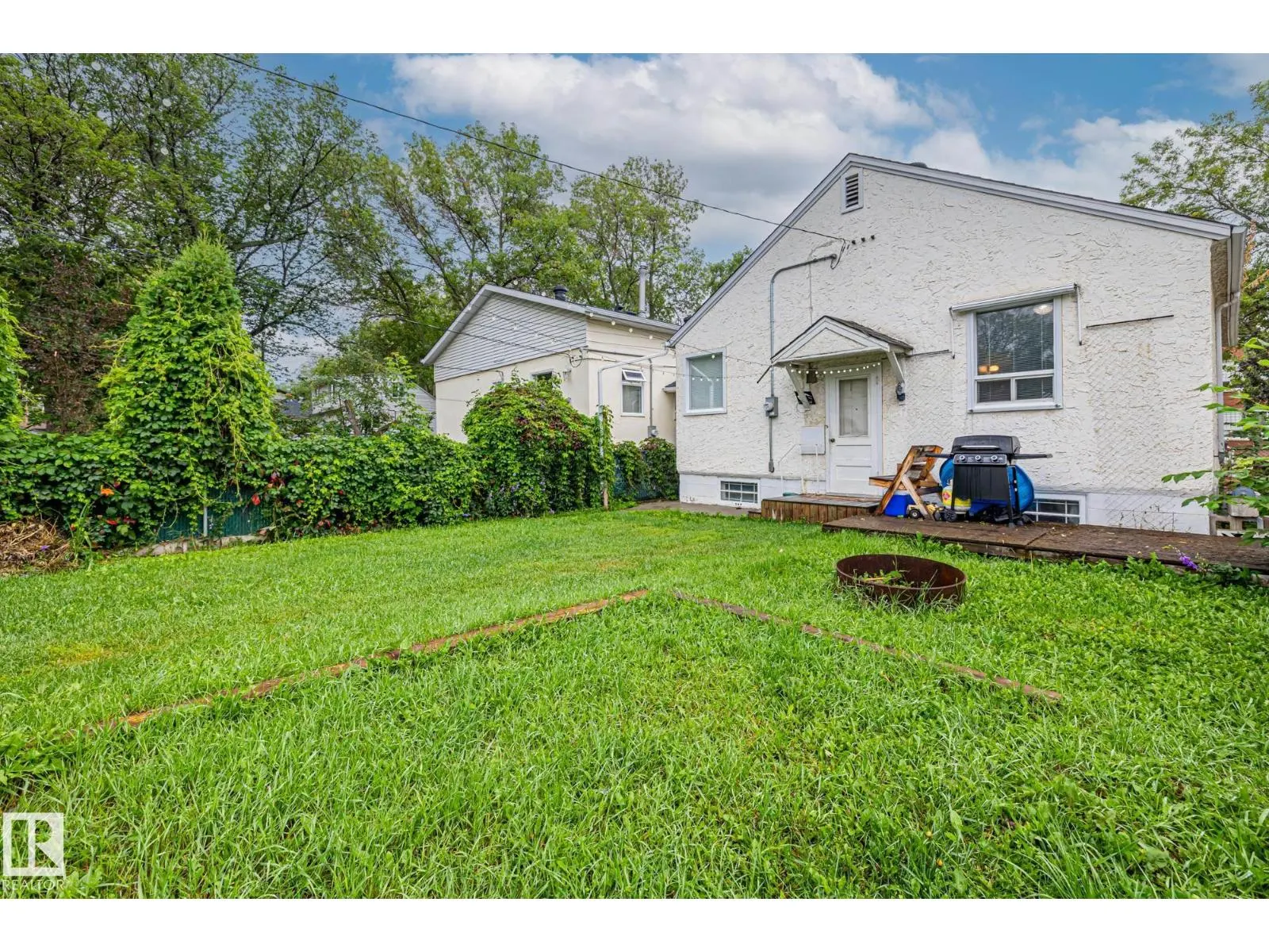 11505 68 ST NW